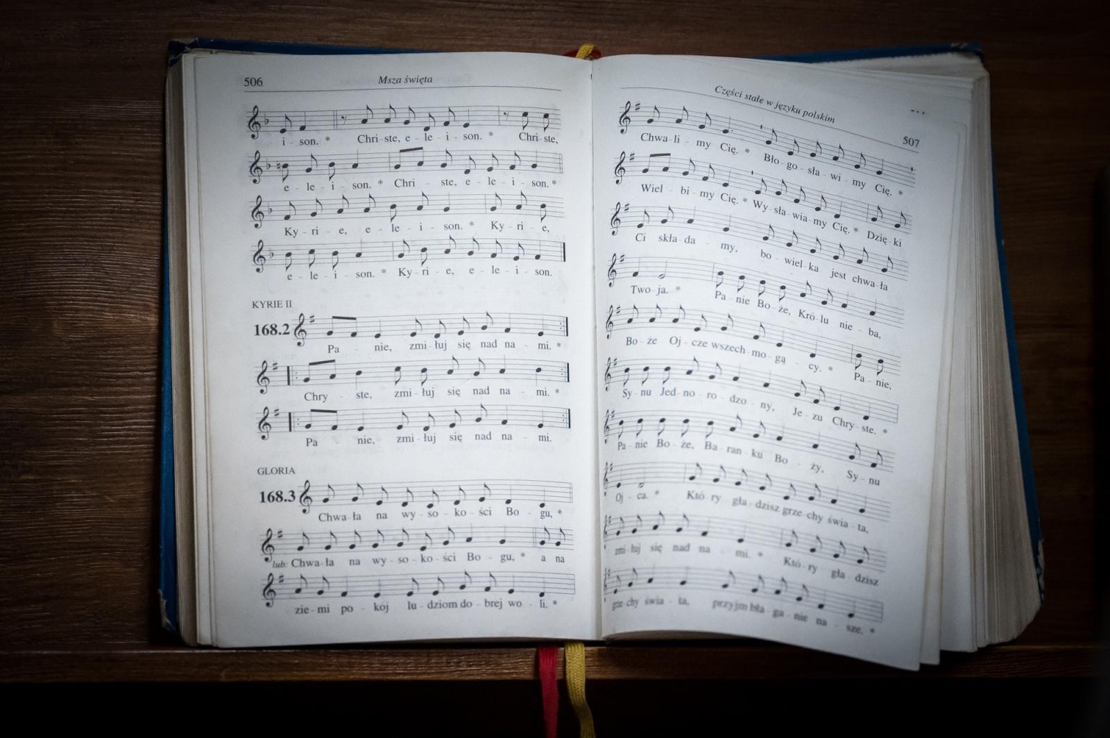 Zdjęcie w galerii na portalu naszraciborz.pl: Krzyżacy w Raciborzu. Msza św. w kaplicy zamkowej nawiązała do historii księcia Mieszka wiadomości z regionu