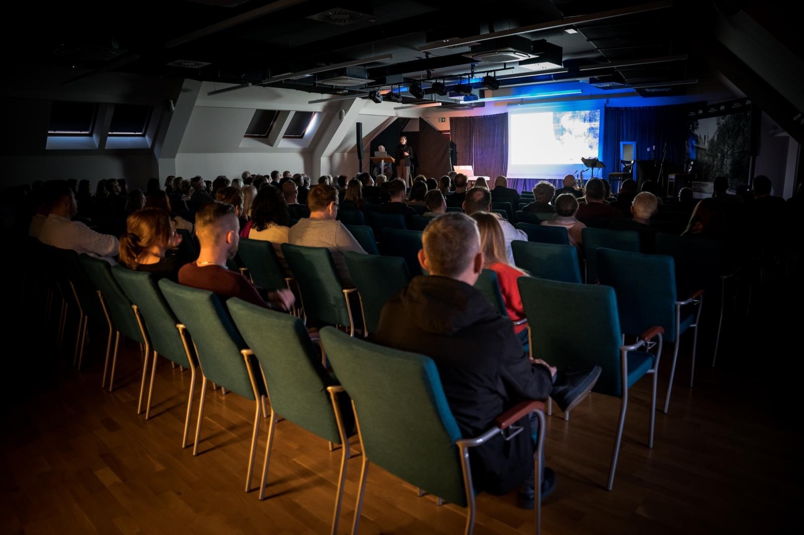 Zdjęcie w galerii na portalu naszraciborz.pl: Mroczne historie i muzyka filmowa na Zamku Piastowskim [FOTO i WIDEO] wiadomości z regionu