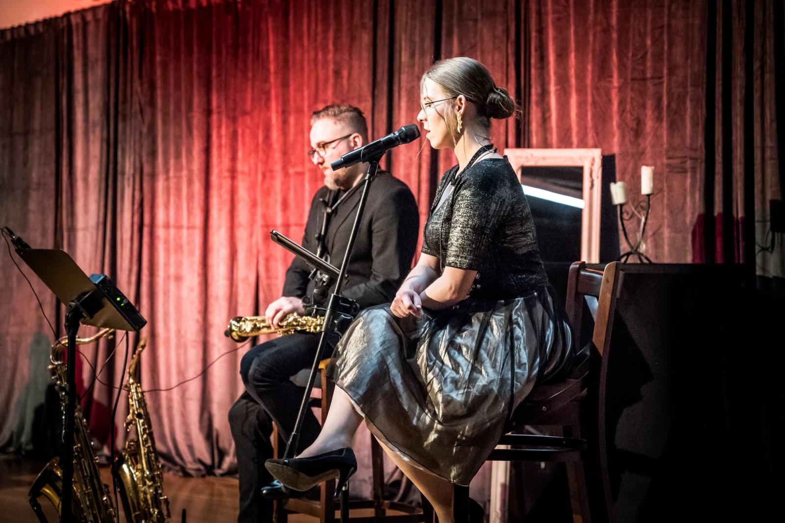 Zdjęcie w galerii na portalu naszraciborz.pl: Mroczne historie i muzyka filmowa na Zamku Piastowskim [FOTO i WIDEO] wiadomości z regionu