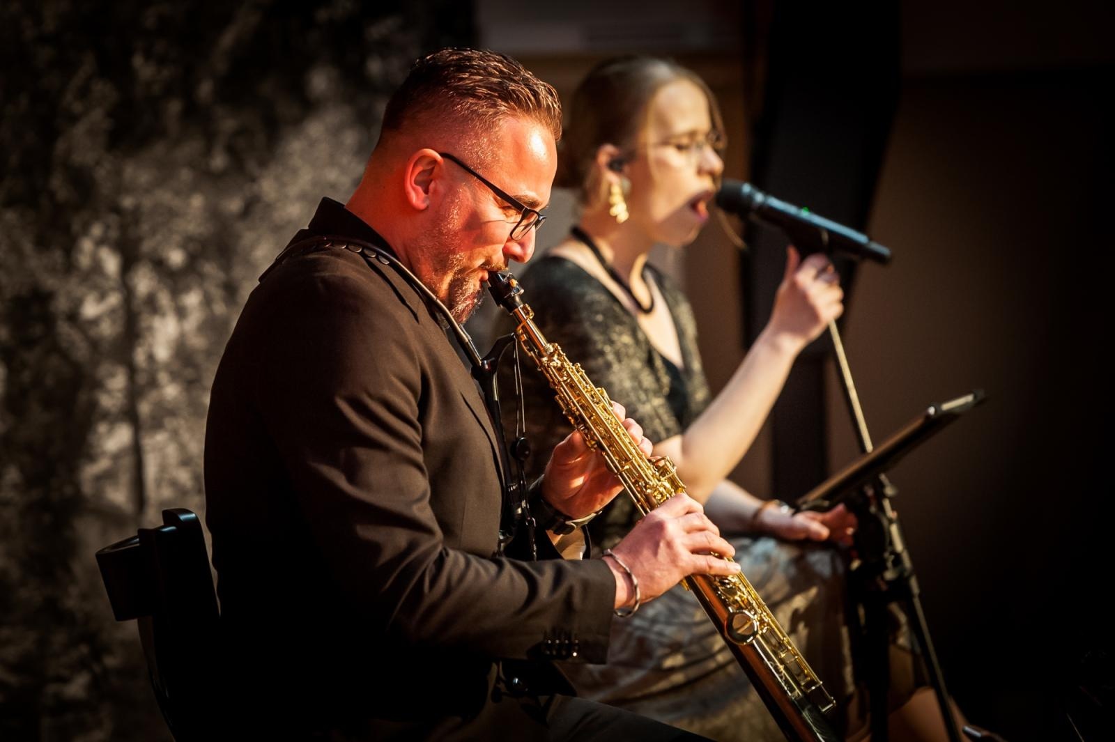 Zdjęcie w galerii na portalu naszraciborz.pl: Mroczne historie i muzyka filmowa na Zamku Piastowskim [FOTO i WIDEO] wiadomości z regionu