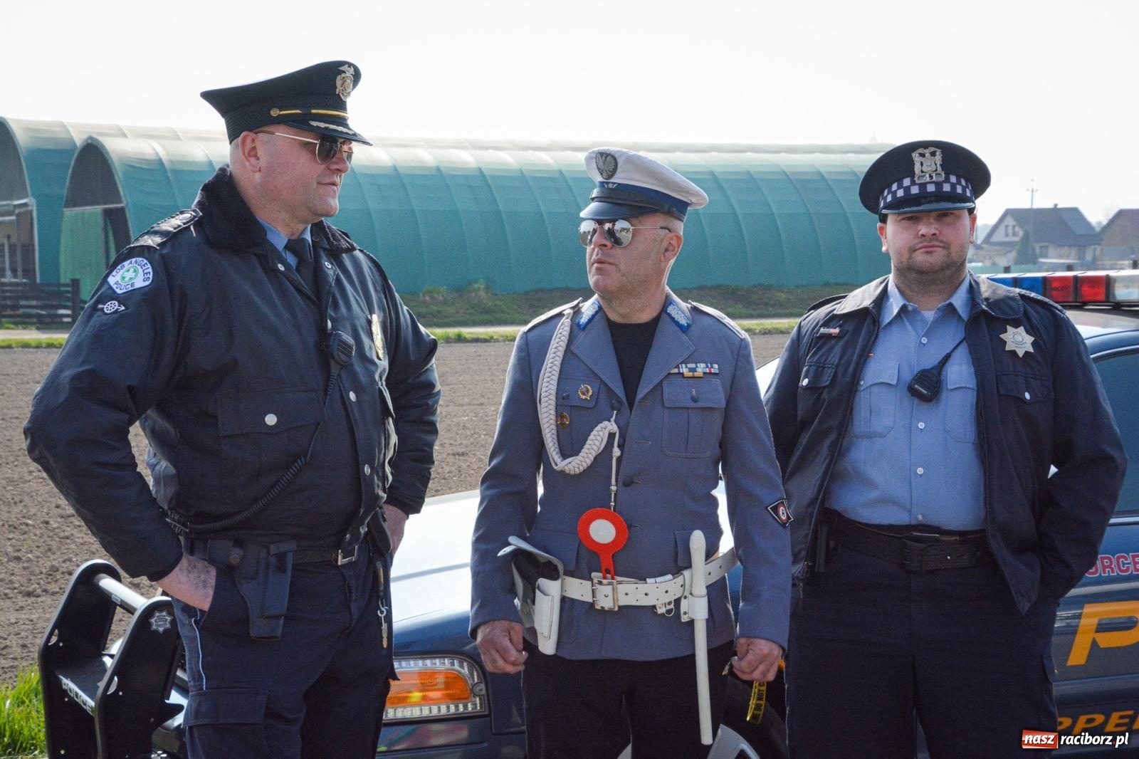 Zdjęcie w galerii na portalu naszraciborz.pl: Z Tajlandii do Chałupek: Kultowe Fiaty i Polonez tłumnie powitane w ojczyźnie [FOTO i WIDEO] wiadomości z regionu