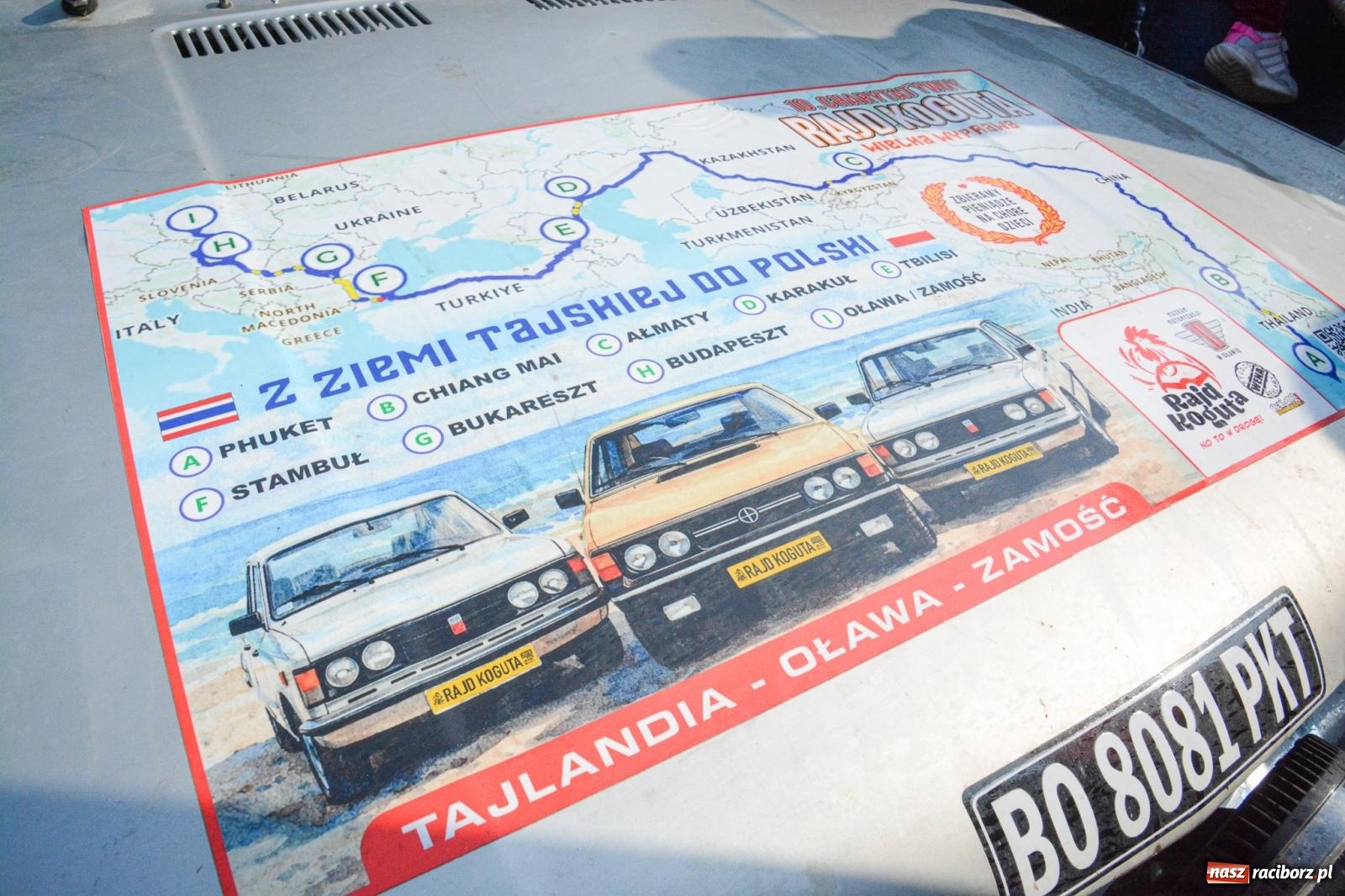 Zdjęcie w galerii na portalu naszraciborz.pl: Z Tajlandii do Chałupek: Kultowe Fiaty i Polonez tłumnie powitane w ojczyźnie [FOTO i WIDEO] wiadomości z regionu