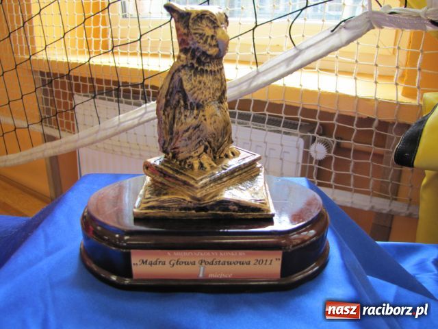 Zdjęcie w galerii na portalu naszraciborz.pl: Mądra głowa podstawowa w SP 13 wiadomości z regionu