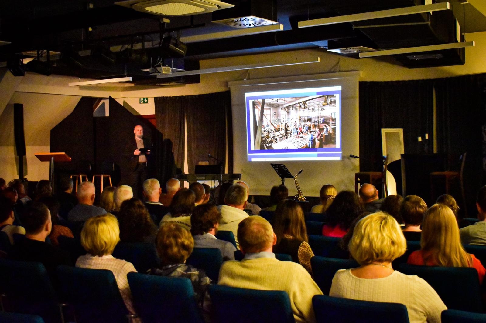 Zdjęcie w galerii na portalu naszraciborz.pl: Smooth Jazz Cafe i nuta historii na Zamku Piastowskim w Raciborzu wiadomości z regionu