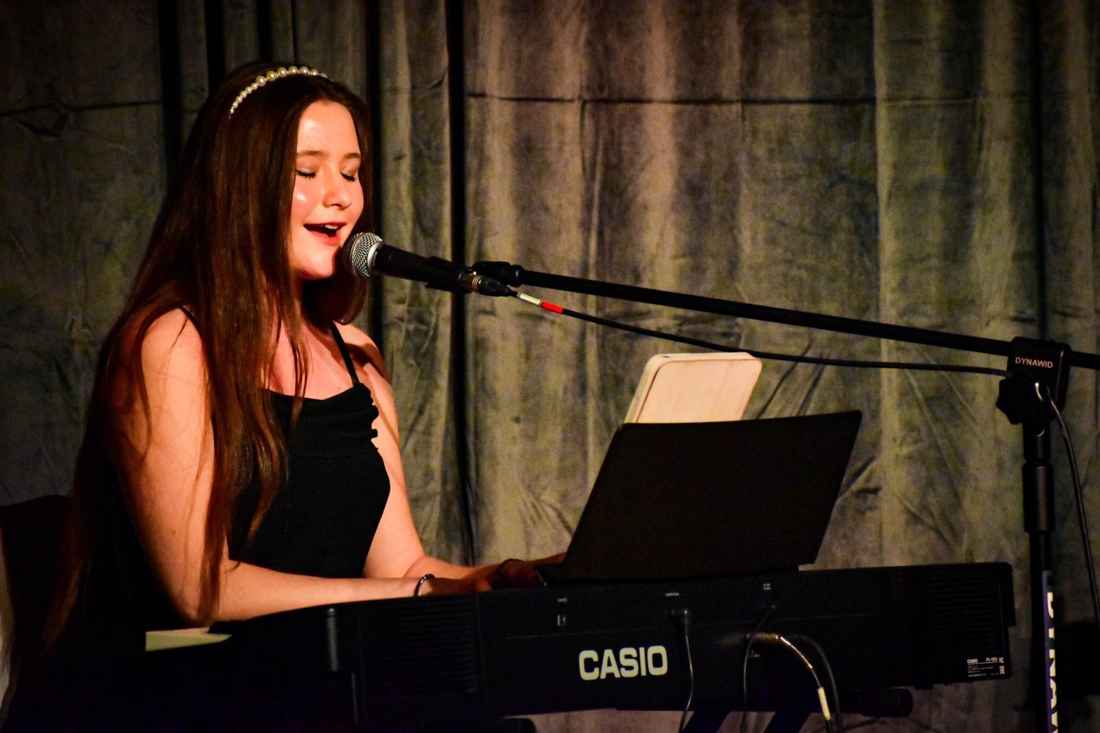 Zdjęcie w galerii na portalu naszraciborz.pl: Smooth Jazz Cafe i nuta historii na Zamku Piastowskim w Raciborzu wiadomości z regionu