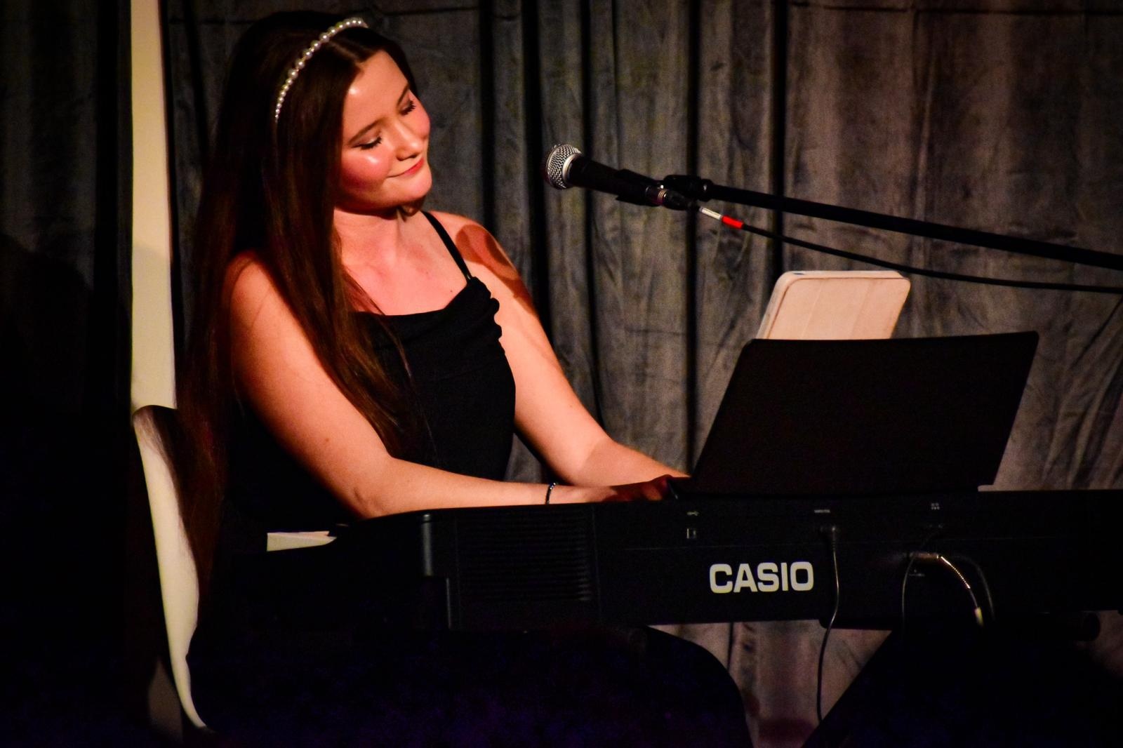 Zdjęcie w galerii na portalu naszraciborz.pl: Smooth Jazz Cafe i nuta historii na Zamku Piastowskim w Raciborzu wiadomości z regionu