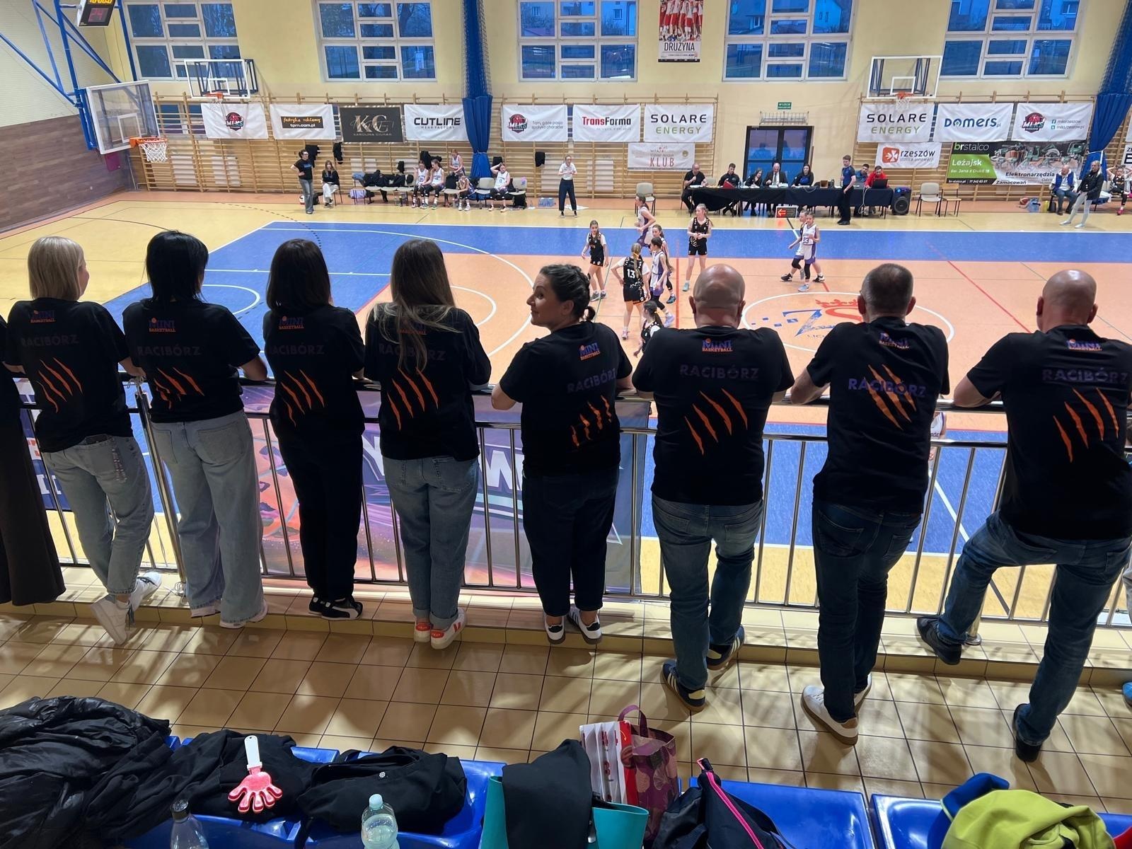 Zdjęcie w galerii na portalu naszraciborz.pl: Historyczny sukces koszykarek z Raciborza! MiniBasketball w półfinale Mistrzostw Polski wiadomości z regionu