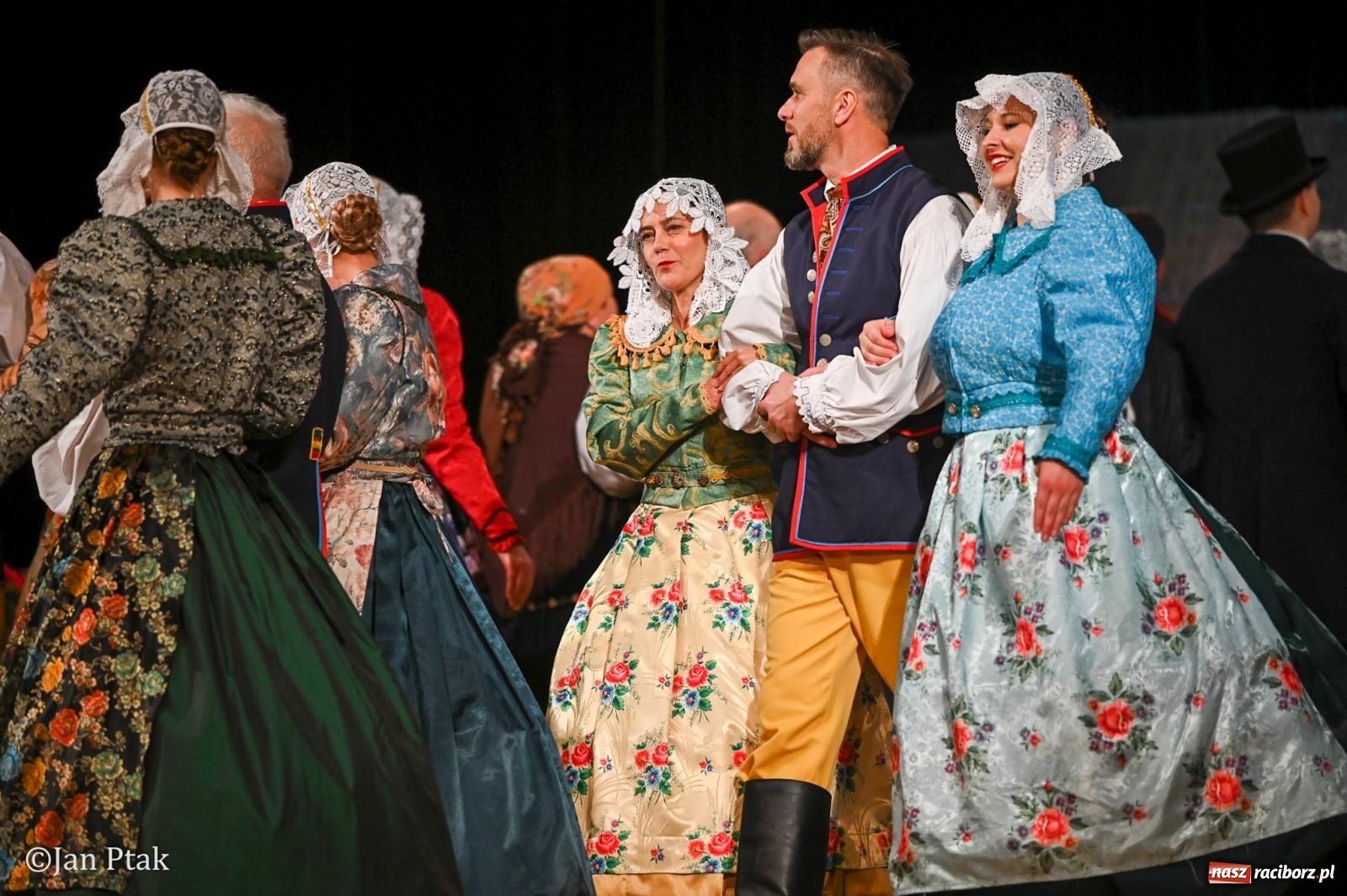 Zdjęcie w galerii na portalu naszraciborz.pl: Wesele Śląskie przyciągnęło tłumy do RCK [FOTO] wiadomości z regionu