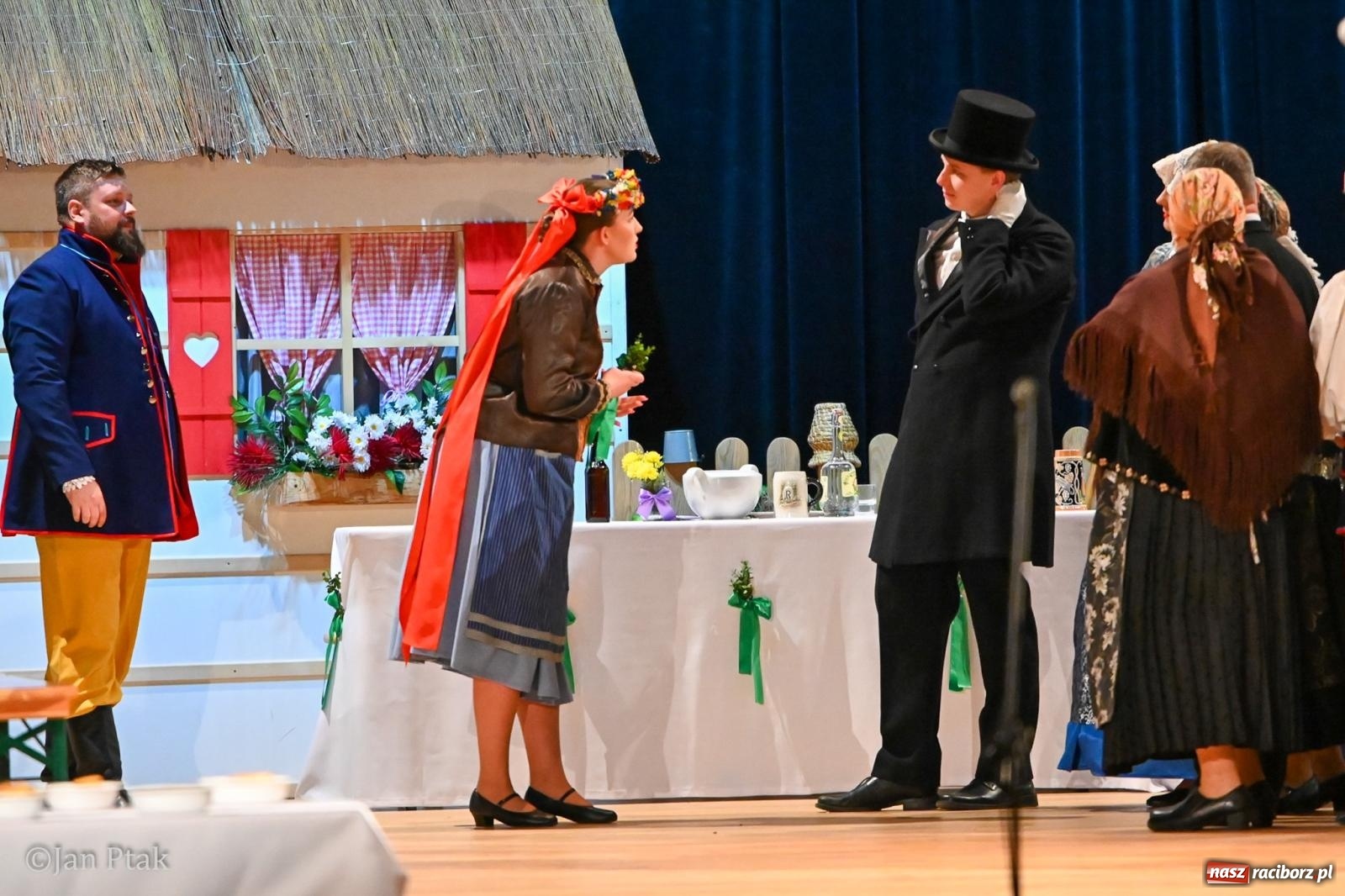 Zdjęcie w galerii na portalu naszraciborz.pl: Wesele Śląskie przyciągnęło tłumy do RCK [FOTO] wiadomości z regionu