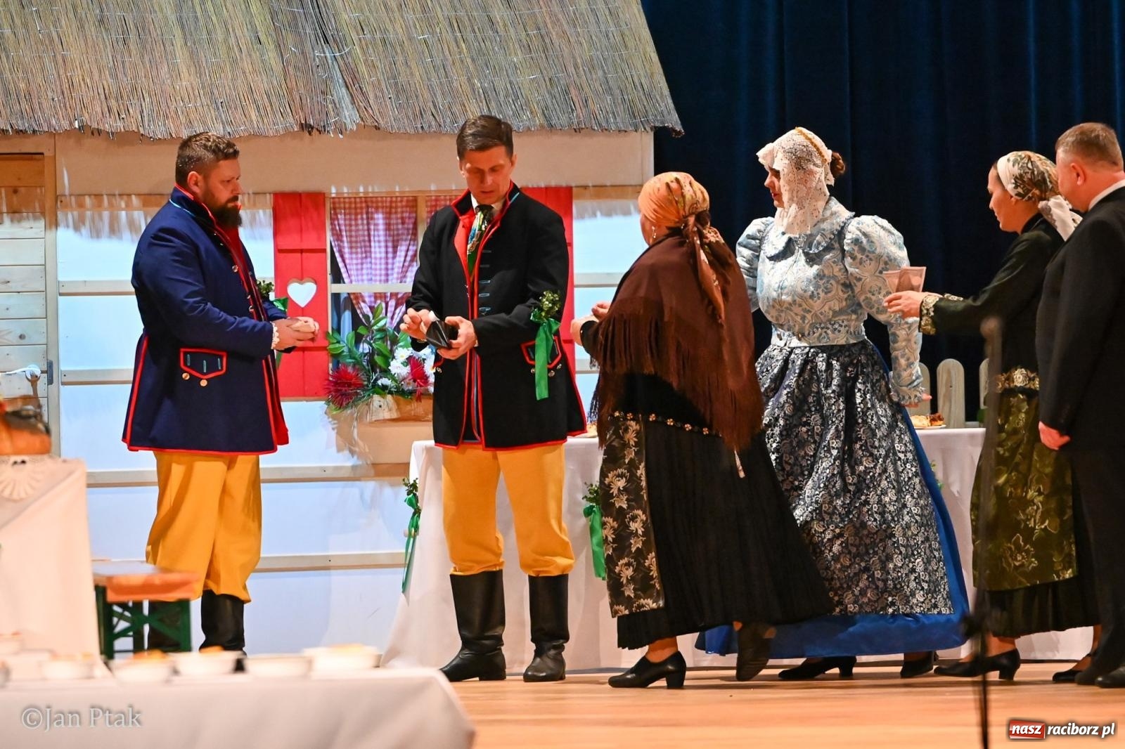 Zdjęcie w galerii na portalu naszraciborz.pl: Wesele Śląskie przyciągnęło tłumy do RCK [FOTO] wiadomości z regionu