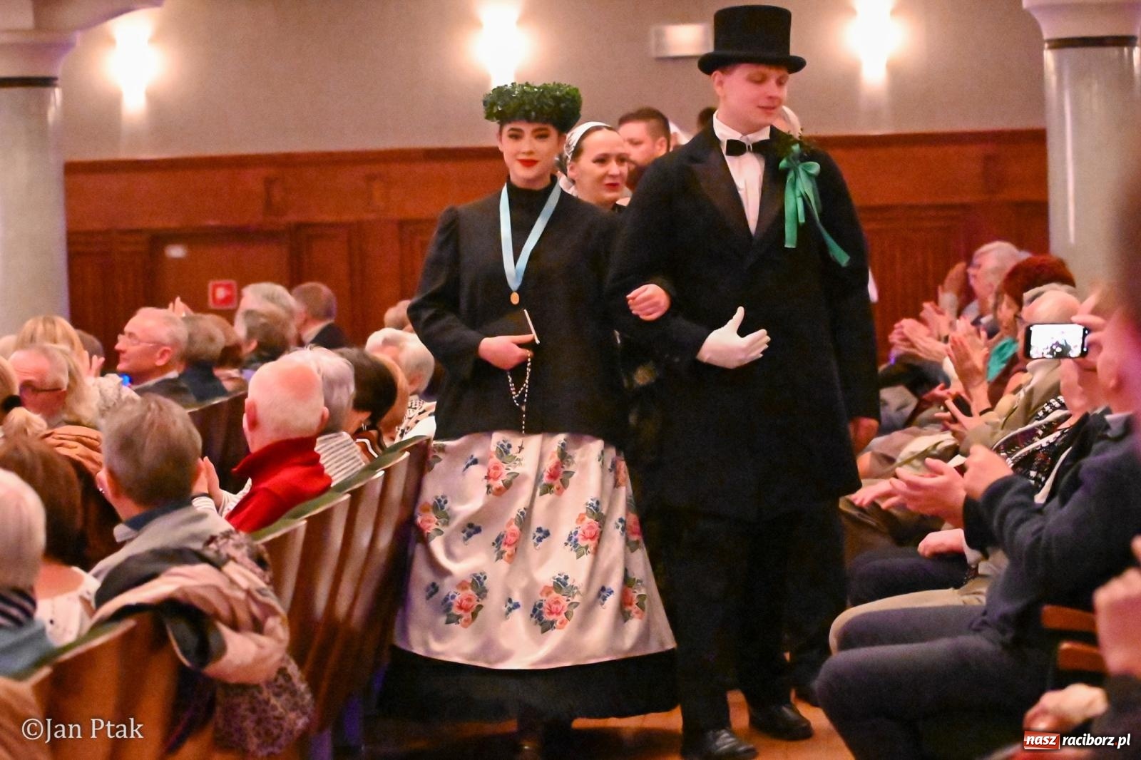Zdjęcie w galerii na portalu naszraciborz.pl: Wesele Śląskie przyciągnęło tłumy do RCK [FOTO] wiadomości z regionu