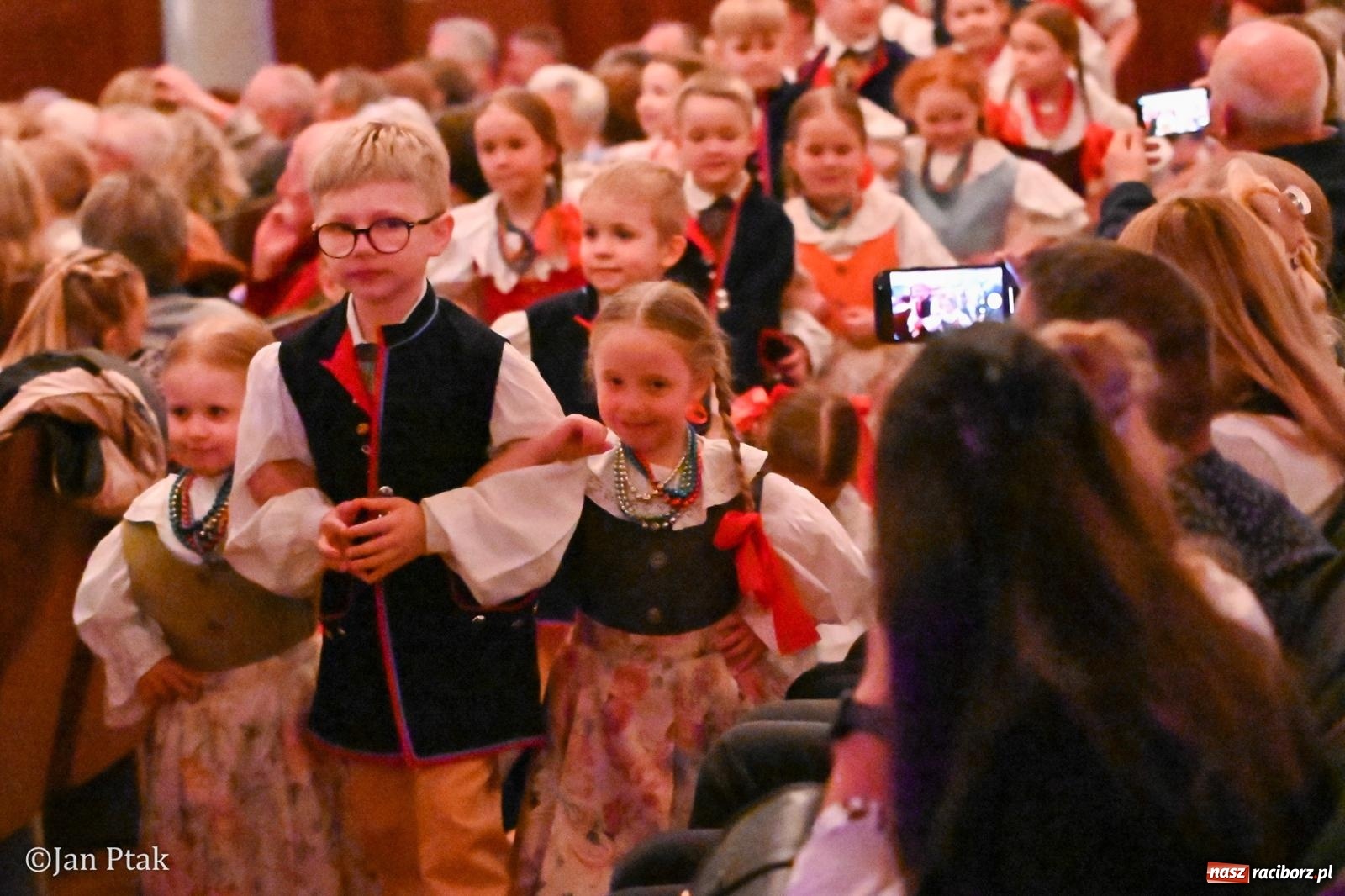 Zdjęcie w galerii na portalu naszraciborz.pl: Wesele Śląskie przyciągnęło tłumy do RCK [FOTO] wiadomości z regionu