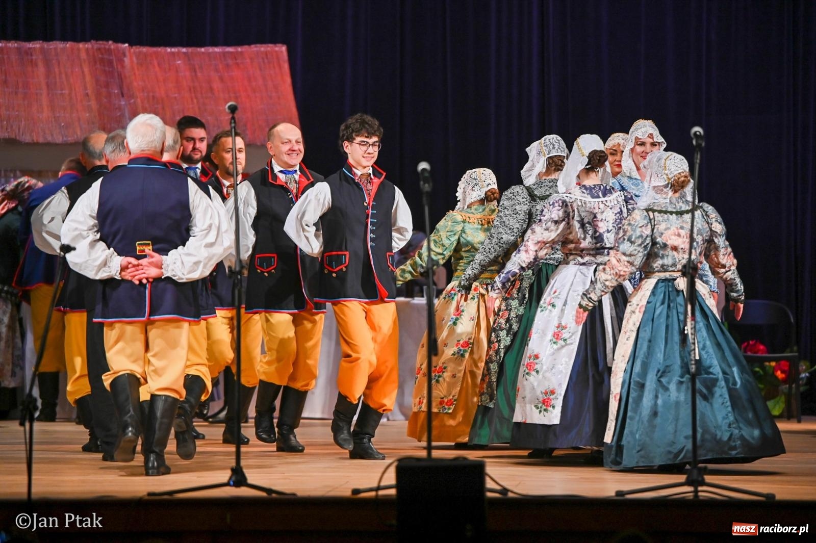 Zdjęcie w galerii na portalu naszraciborz.pl: Wesele Śląskie przyciągnęło tłumy do RCK [FOTO] wiadomości z regionu