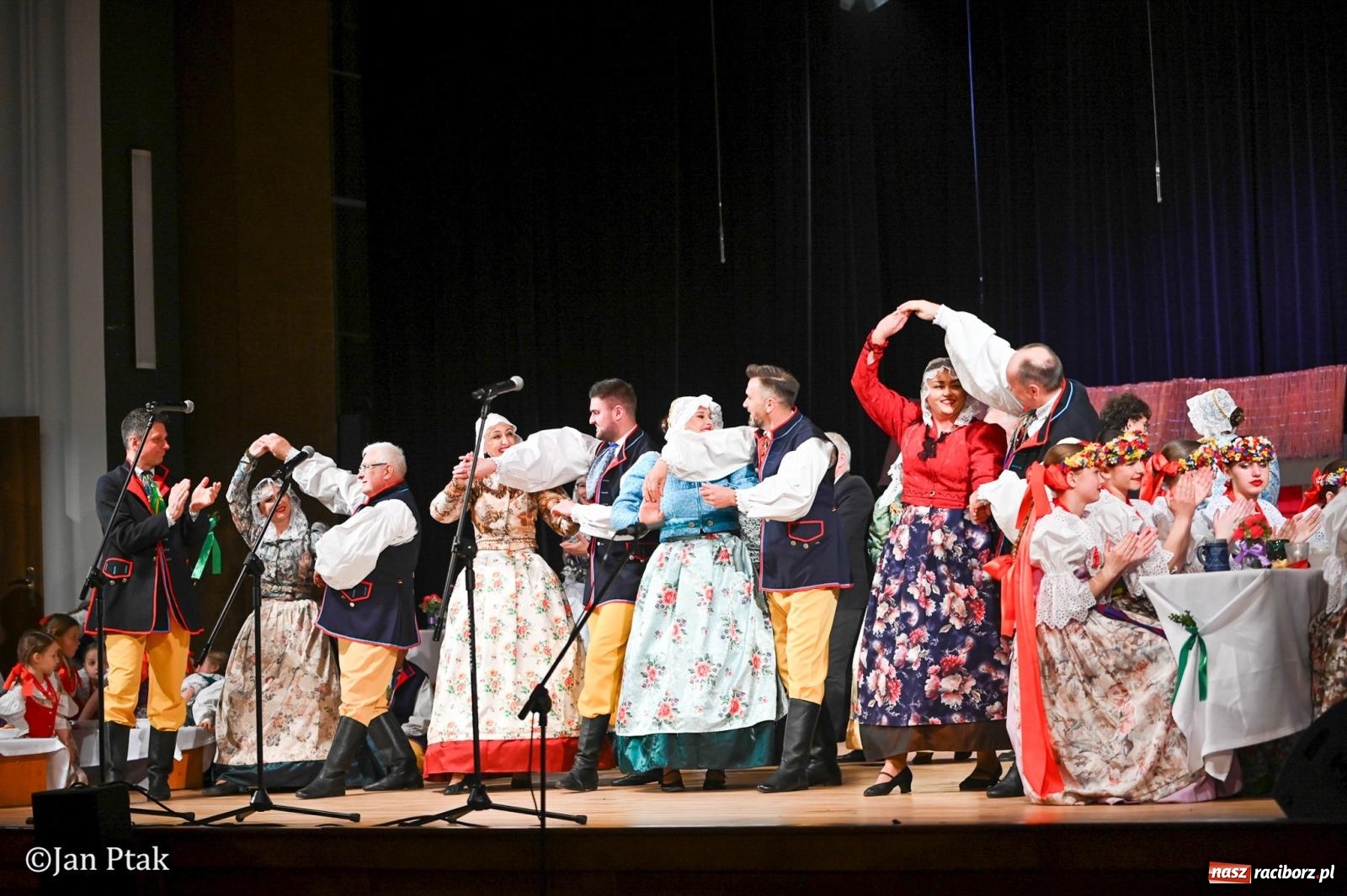 Zdjęcie w galerii na portalu naszraciborz.pl: Wesele Śląskie przyciągnęło tłumy do RCK [FOTO] wiadomości z regionu