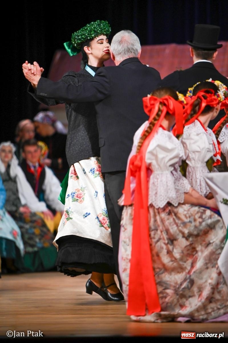 Zdjęcie w galerii na portalu naszraciborz.pl: Wesele Śląskie przyciągnęło tłumy do RCK [FOTO] wiadomości z regionu