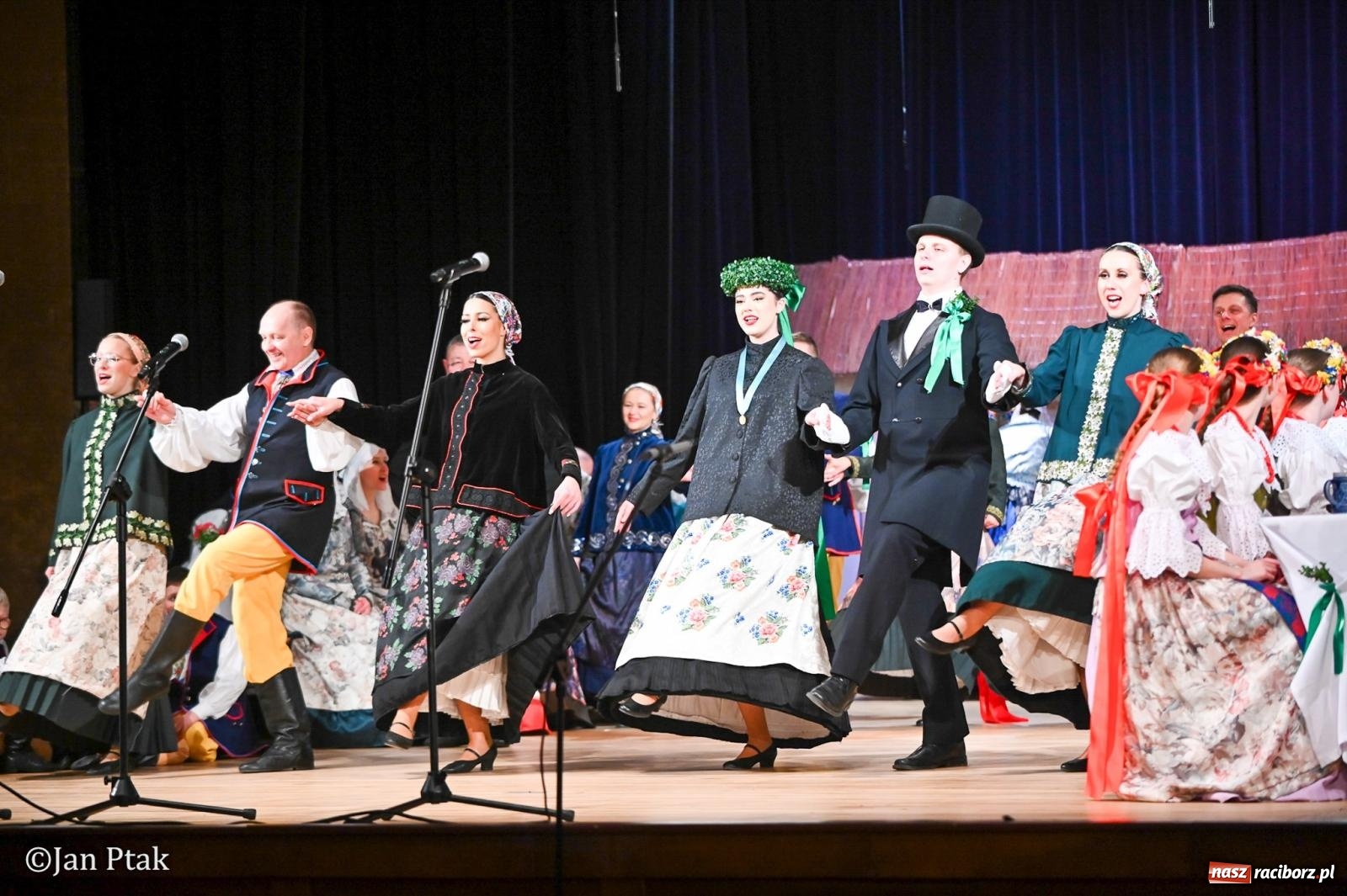 Zdjęcie w galerii na portalu naszraciborz.pl: Wesele Śląskie przyciągnęło tłumy do RCK [FOTO] wiadomości z regionu