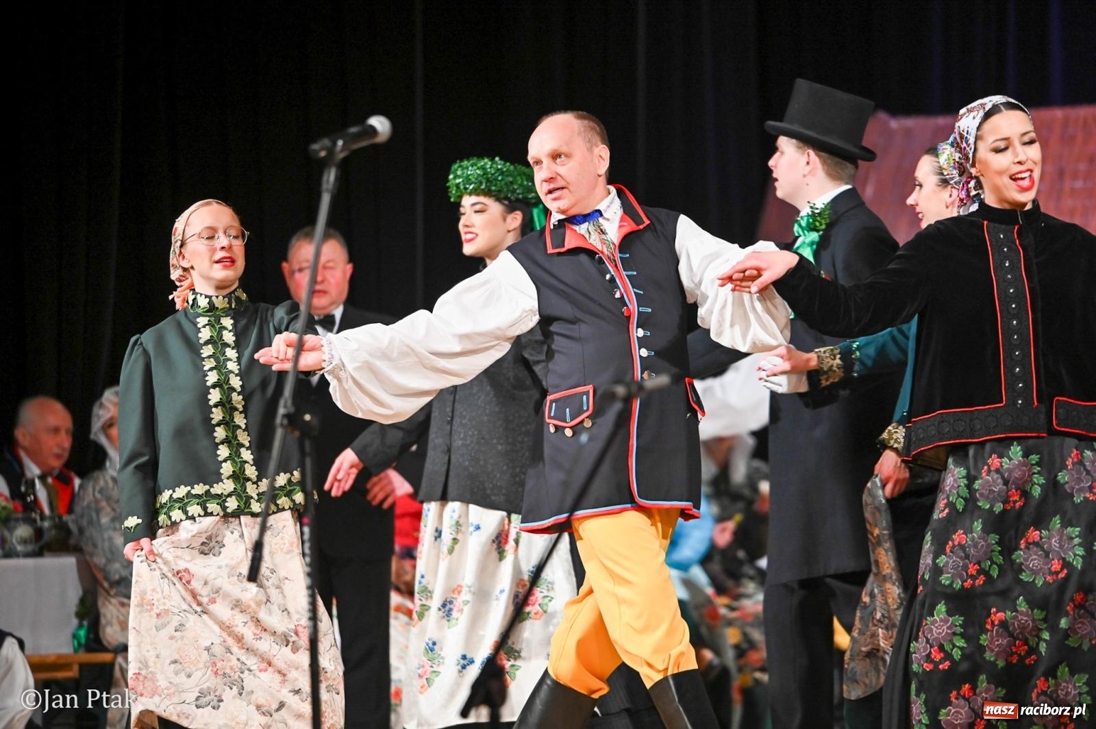Zdjęcie w galerii na portalu naszraciborz.pl: Wesele Śląskie przyciągnęło tłumy do RCK [FOTO] wiadomości z regionu