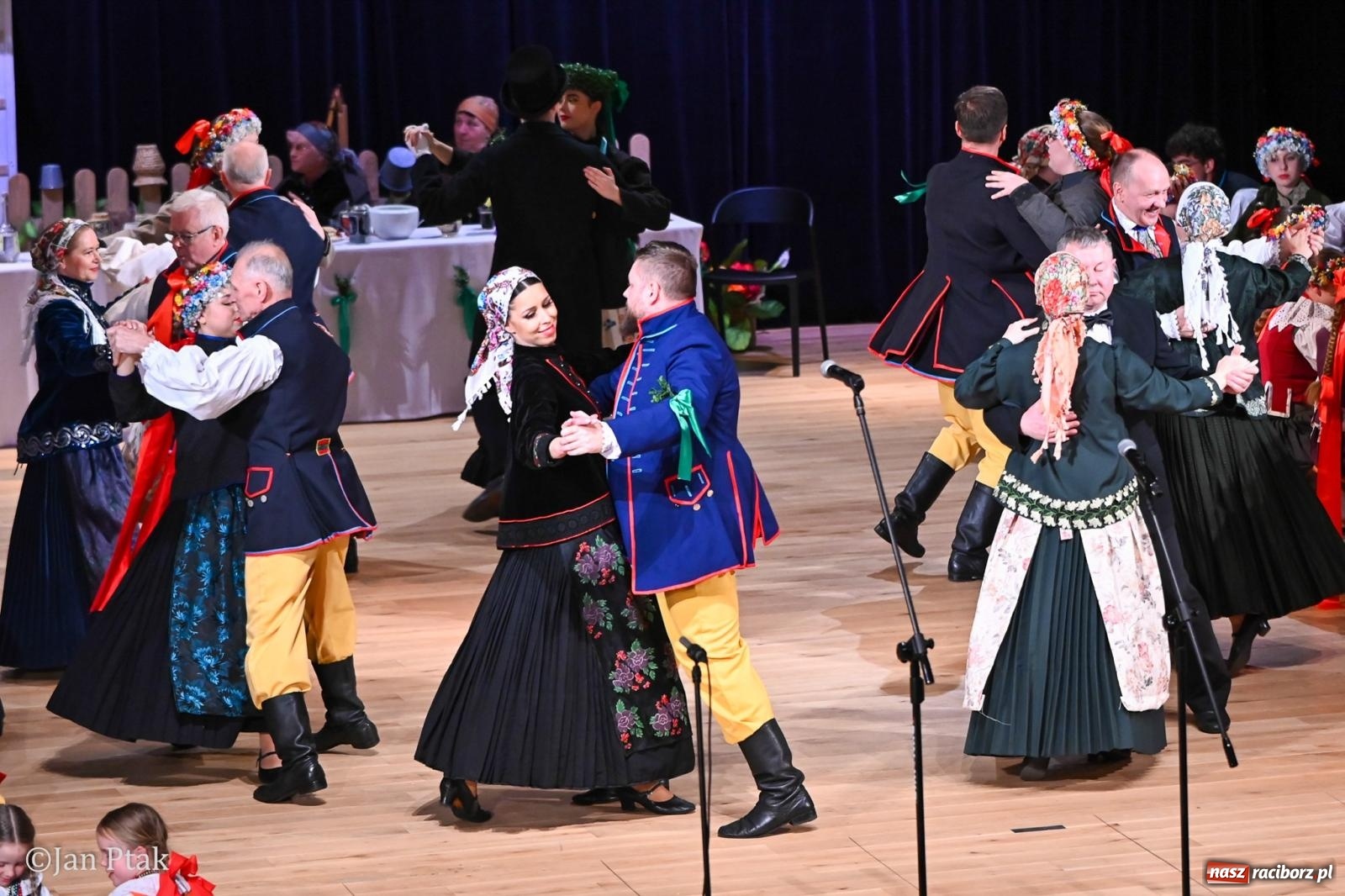 Zdjęcie w galerii na portalu naszraciborz.pl: Wesele Śląskie przyciągnęło tłumy do RCK [FOTO] wiadomości z regionu