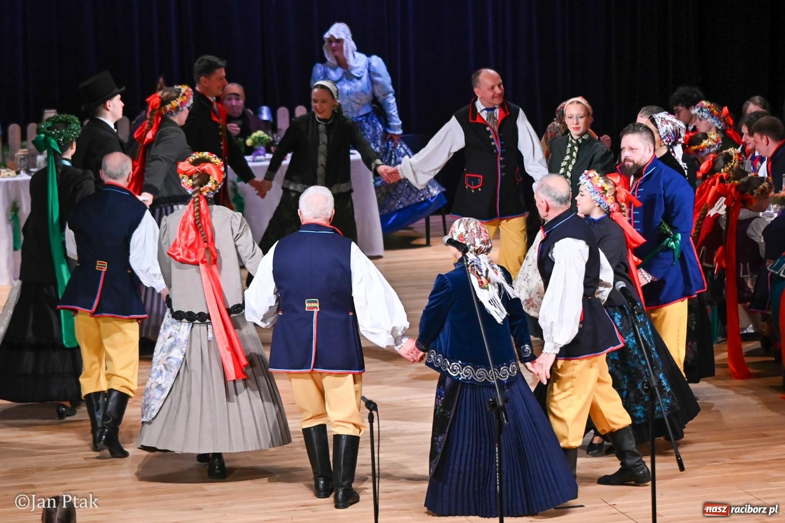 Zdjęcie w galerii na portalu naszraciborz.pl: Wesele Śląskie przyciągnęło tłumy do RCK [FOTO] wiadomości z regionu