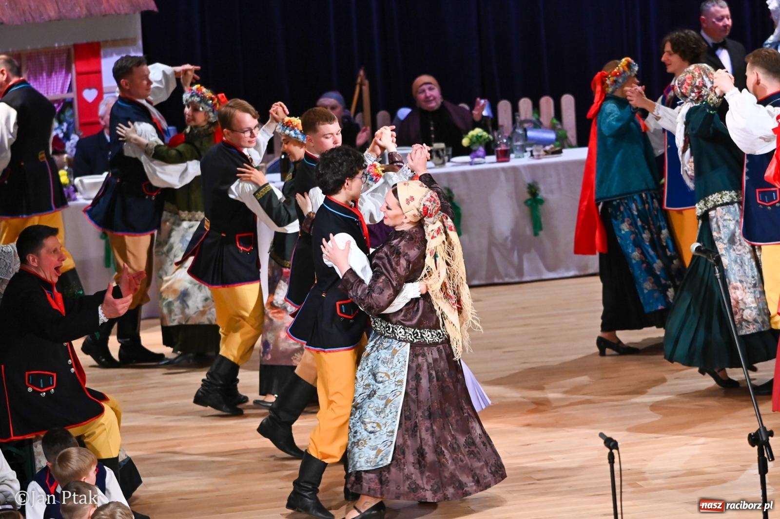 Zdjęcie w galerii na portalu naszraciborz.pl: Wesele Śląskie przyciągnęło tłumy do RCK [FOTO] wiadomości z regionu