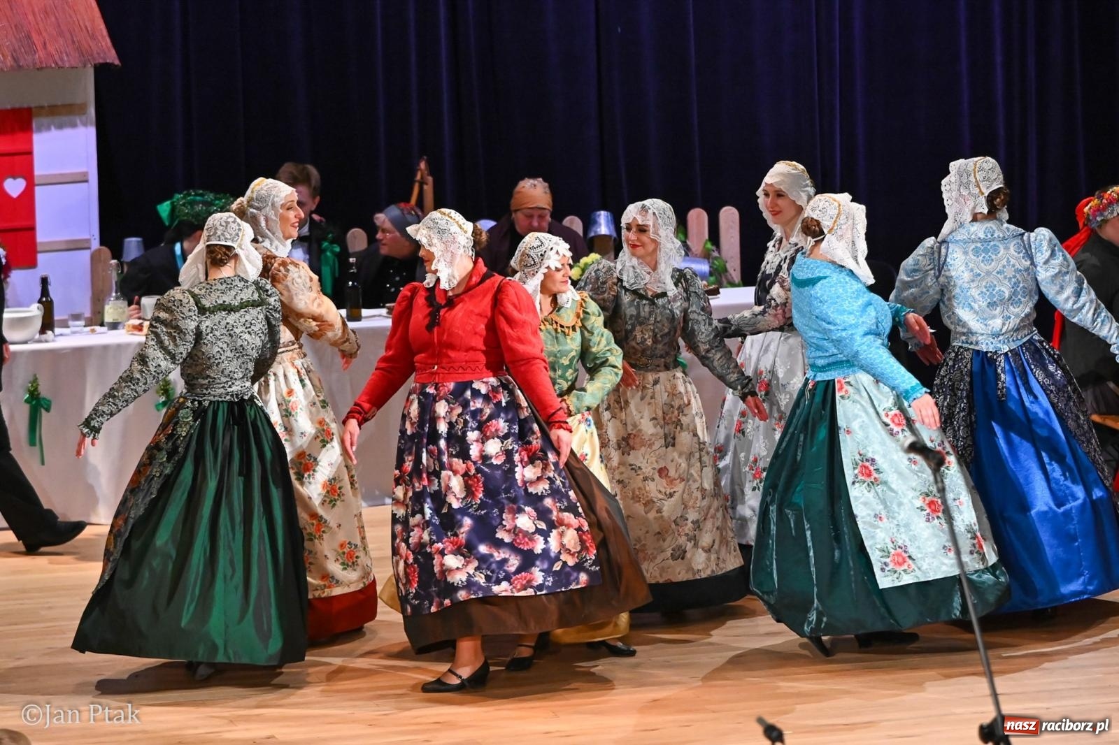 Zdjęcie w galerii na portalu naszraciborz.pl: Wesele Śląskie przyciągnęło tłumy do RCK [FOTO] wiadomości z regionu