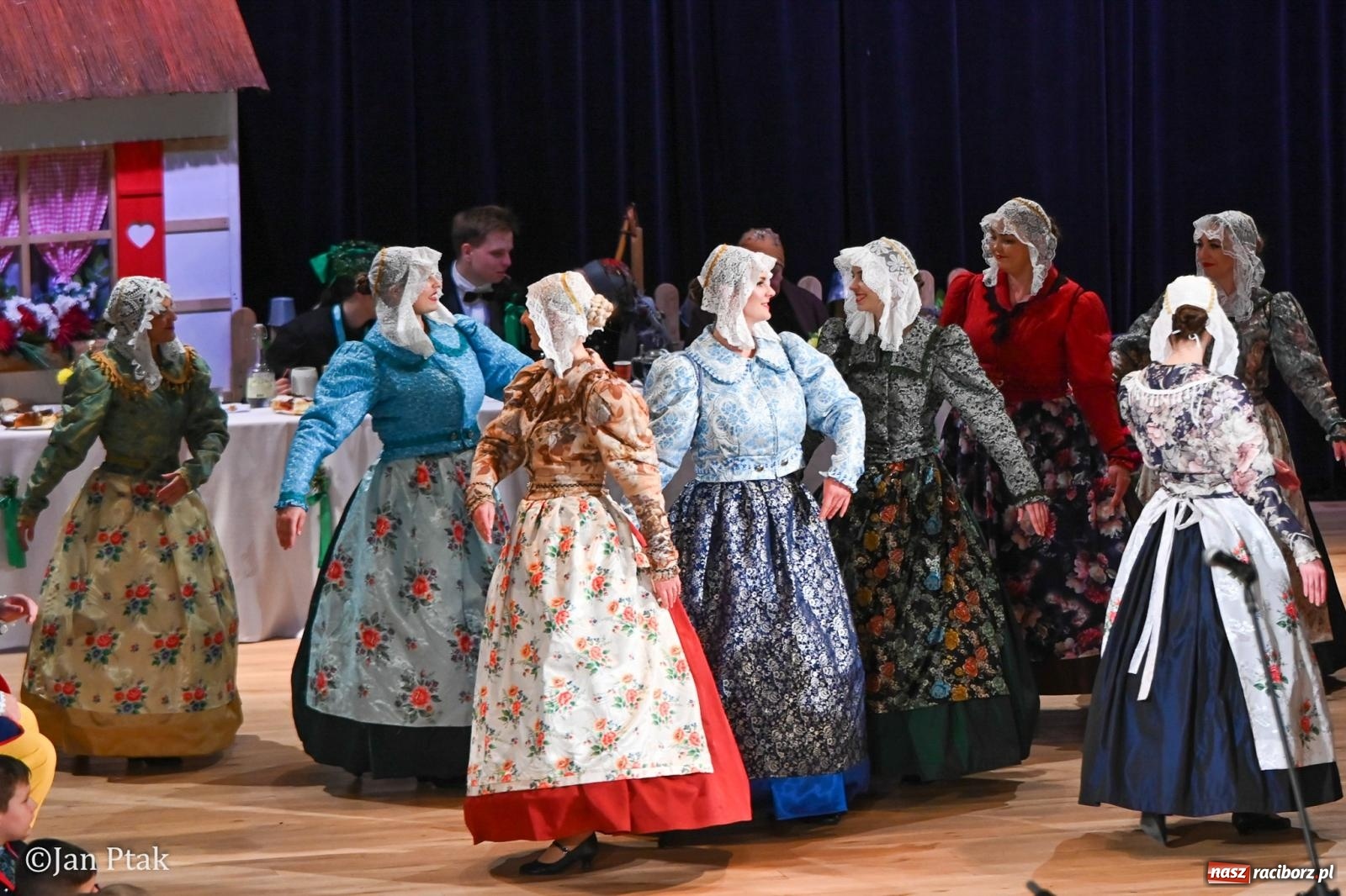 Zdjęcie w galerii na portalu naszraciborz.pl: Wesele Śląskie przyciągnęło tłumy do RCK [FOTO] wiadomości z regionu