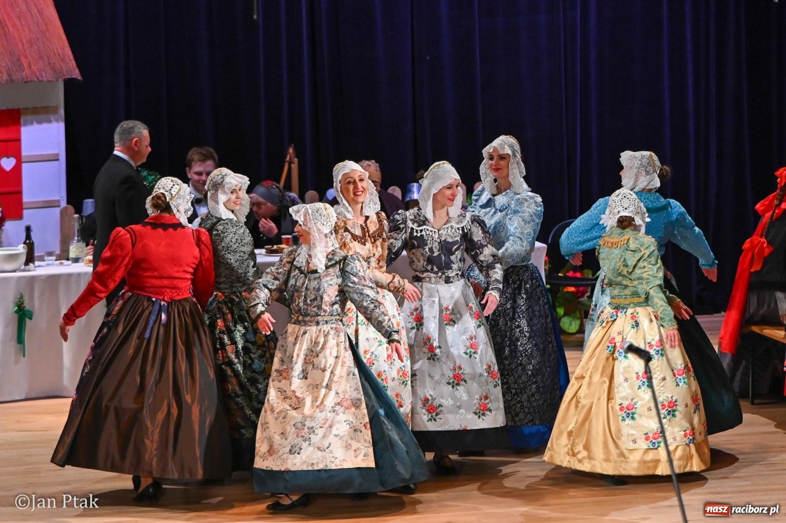 Zdjęcie w galerii na portalu naszraciborz.pl: Wesele Śląskie przyciągnęło tłumy do RCK [FOTO] wiadomości z regionu