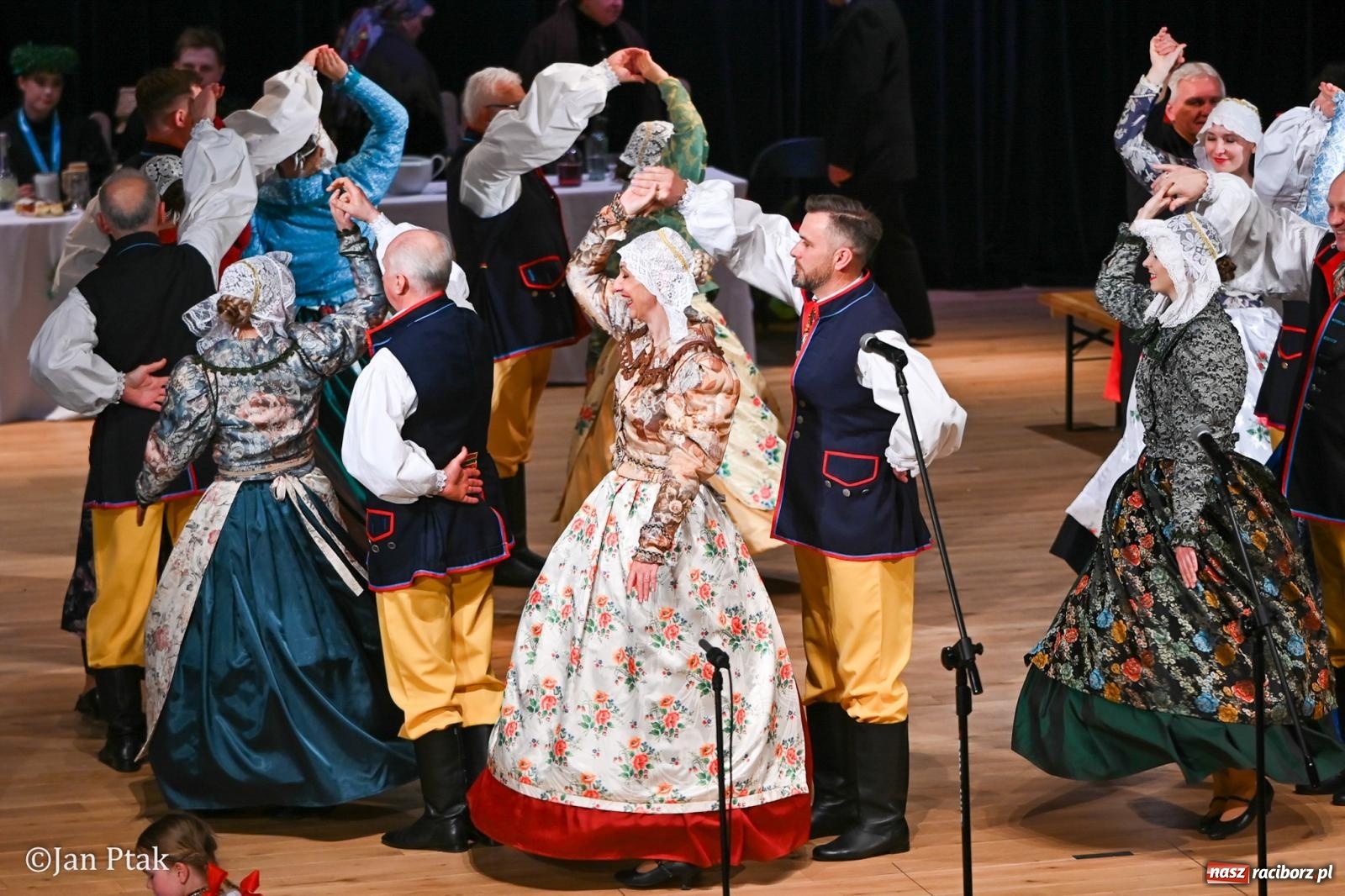 Zdjęcie w galerii na portalu naszraciborz.pl: Wesele Śląskie przyciągnęło tłumy do RCK [FOTO] wiadomości z regionu