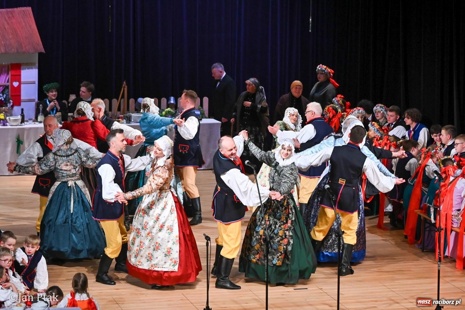 Zdjęcie w galerii na portalu naszraciborz.pl: Wesele Śląskie przyciągnęło tłumy do RCK [FOTO] wiadomości z regionu