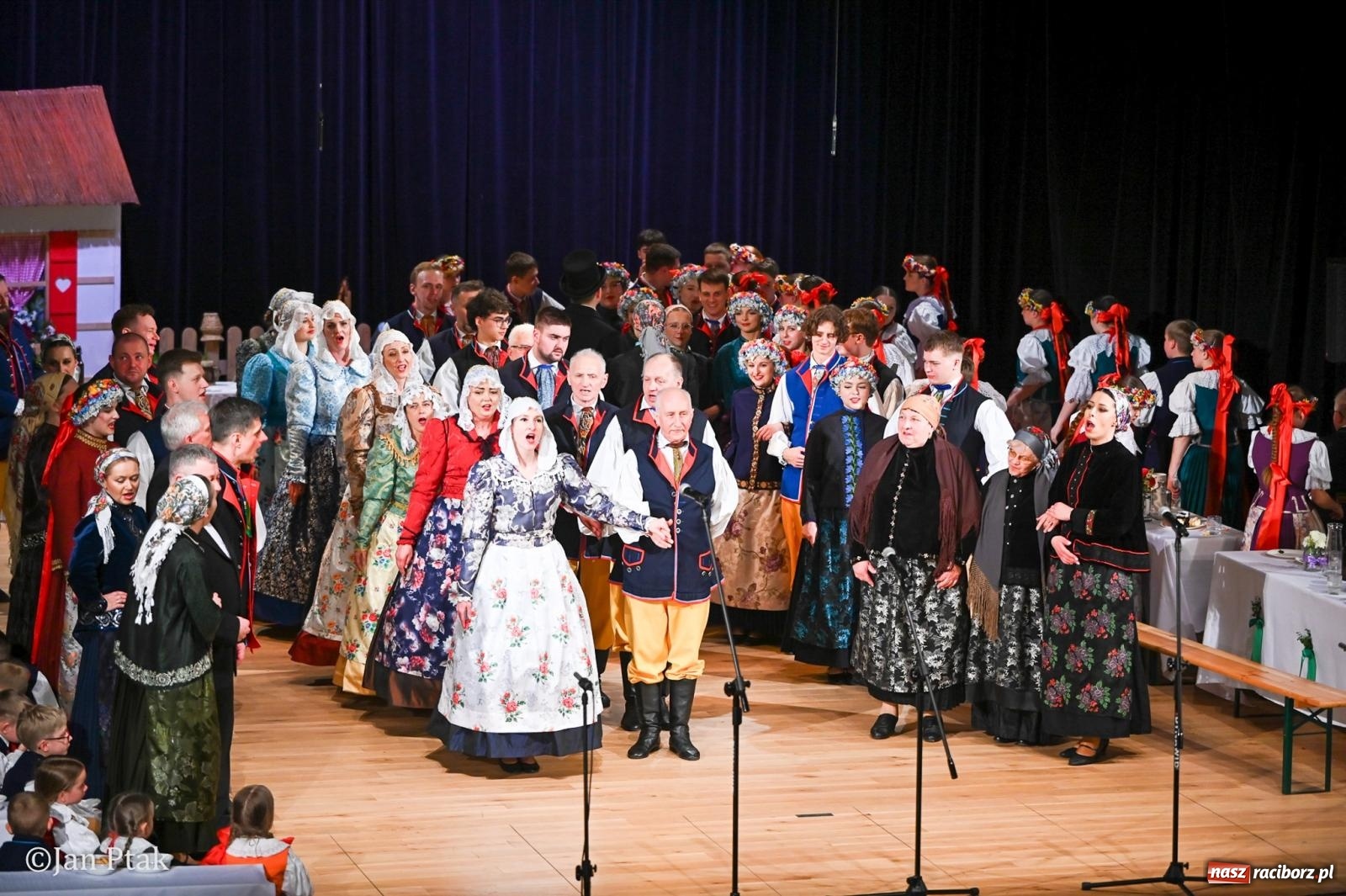 Zdjęcie w galerii na portalu naszraciborz.pl: Wesele Śląskie przyciągnęło tłumy do RCK [FOTO] wiadomości z regionu