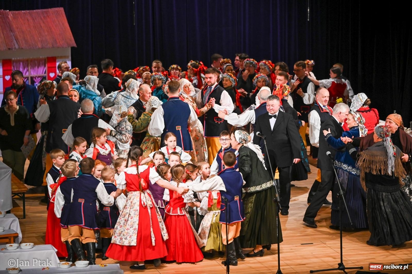 Zdjęcie w galerii na portalu naszraciborz.pl: Wesele Śląskie przyciągnęło tłumy do RCK [FOTO] wiadomości z regionu