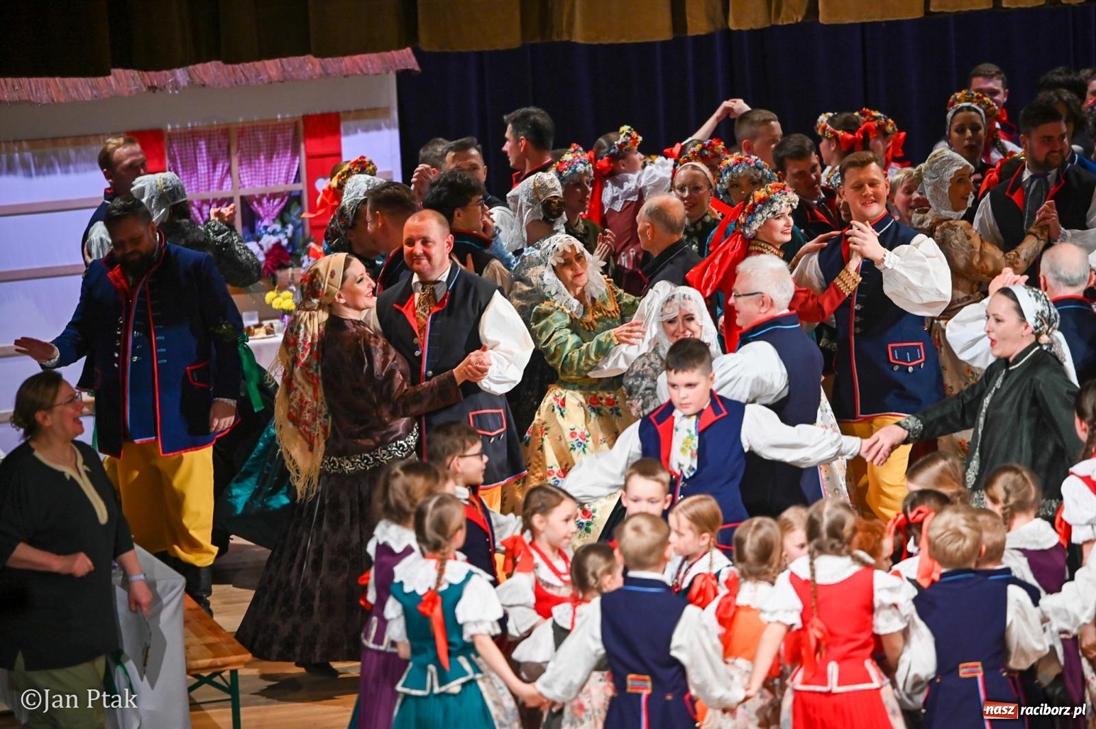 Zdjęcie w galerii na portalu naszraciborz.pl: Wesele Śląskie przyciągnęło tłumy do RCK [FOTO] wiadomości z regionu