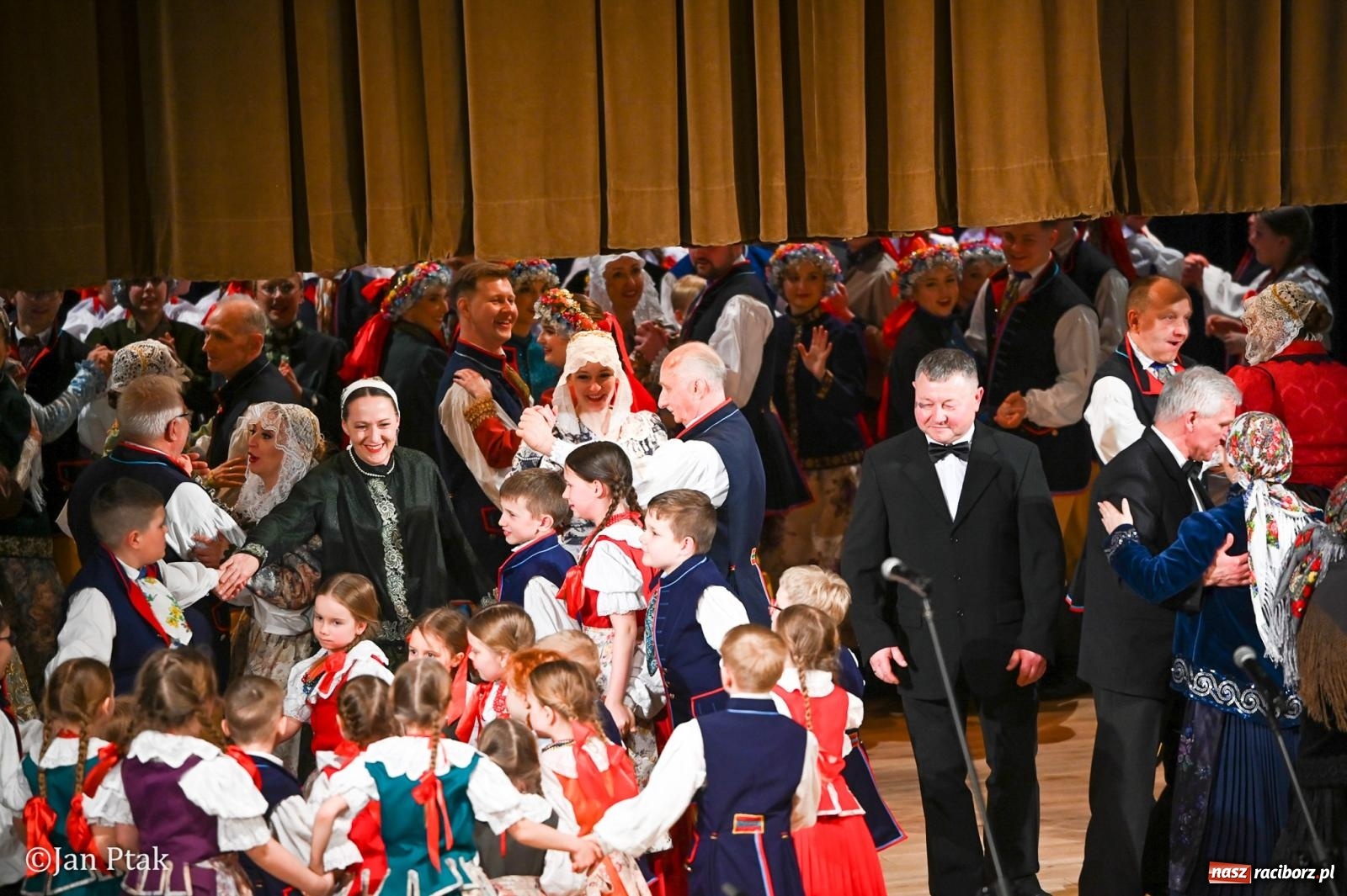Zdjęcie w galerii na portalu naszraciborz.pl: Wesele Śląskie przyciągnęło tłumy do RCK [FOTO] wiadomości z regionu