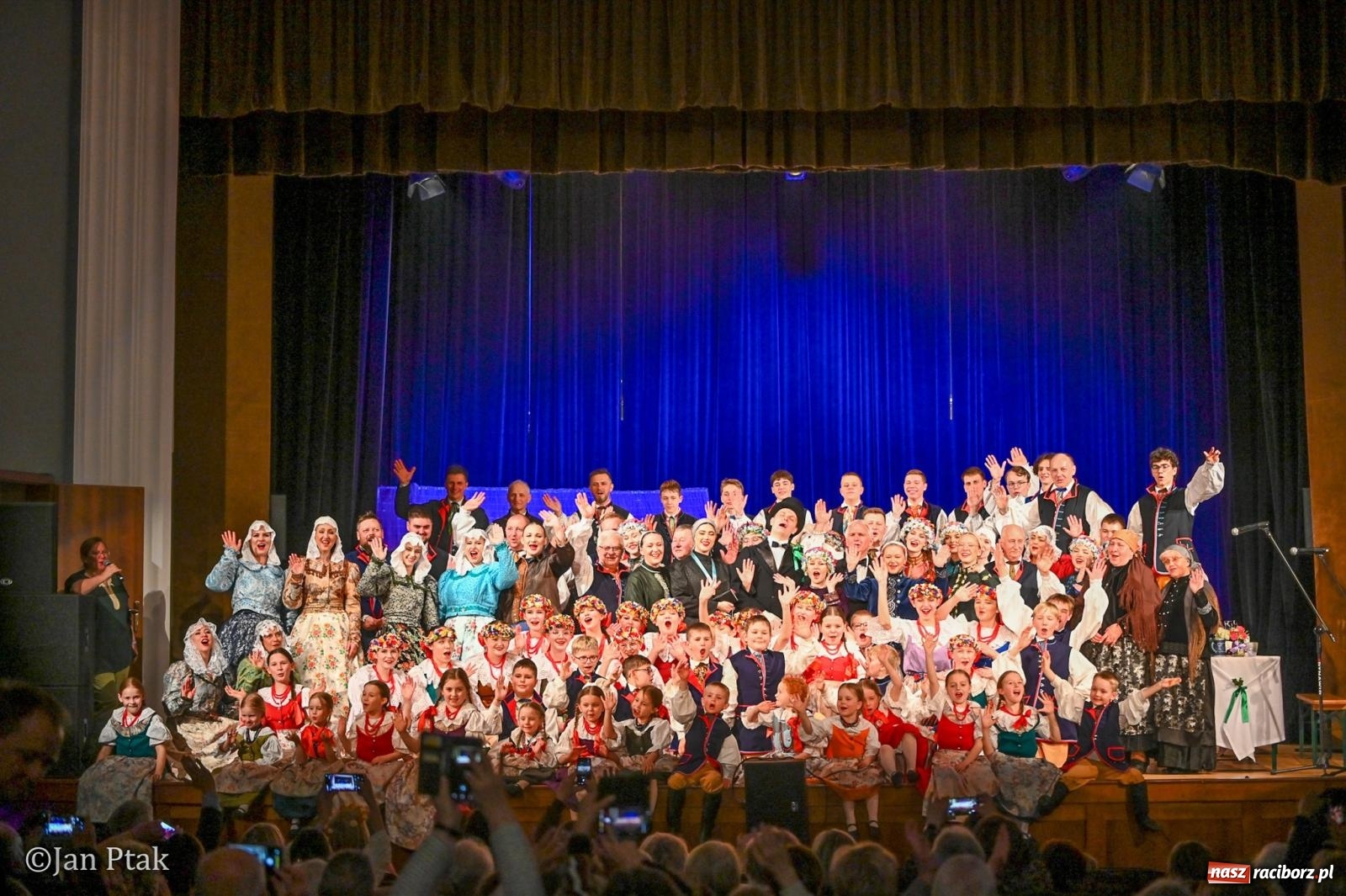 Zdjęcie w galerii na portalu naszraciborz.pl: Wesele Śląskie przyciągnęło tłumy do RCK [FOTO] wiadomości z regionu