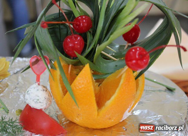 Zdjęcie w galerii na portalu naszraciborz.pl: II LO - jedyne takie śniadanie wiadomości z regionu