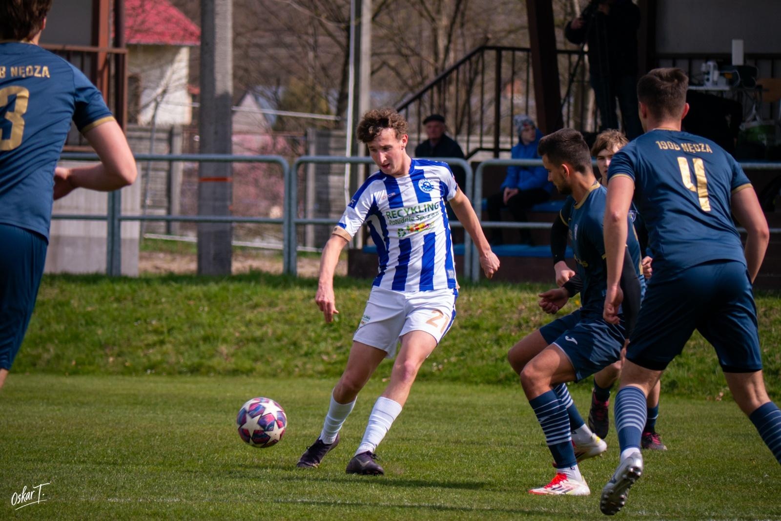 Zdjęcie w galerii na portalu naszraciborz.pl: Od nadziei do rozczarowania. Nędza przegrywa z Górnikiem Radlin [FOTO] wiadomości z regionu