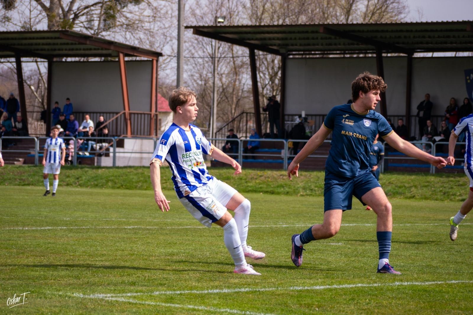 Zdjęcie w galerii na portalu naszraciborz.pl: Od nadziei do rozczarowania. Nędza przegrywa z Górnikiem Radlin [FOTO] wiadomości z regionu