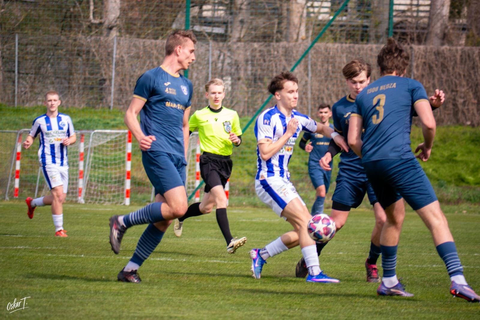 Zdjęcie w galerii na portalu naszraciborz.pl: Od nadziei do rozczarowania. Nędza przegrywa z Górnikiem Radlin [FOTO] wiadomości z regionu