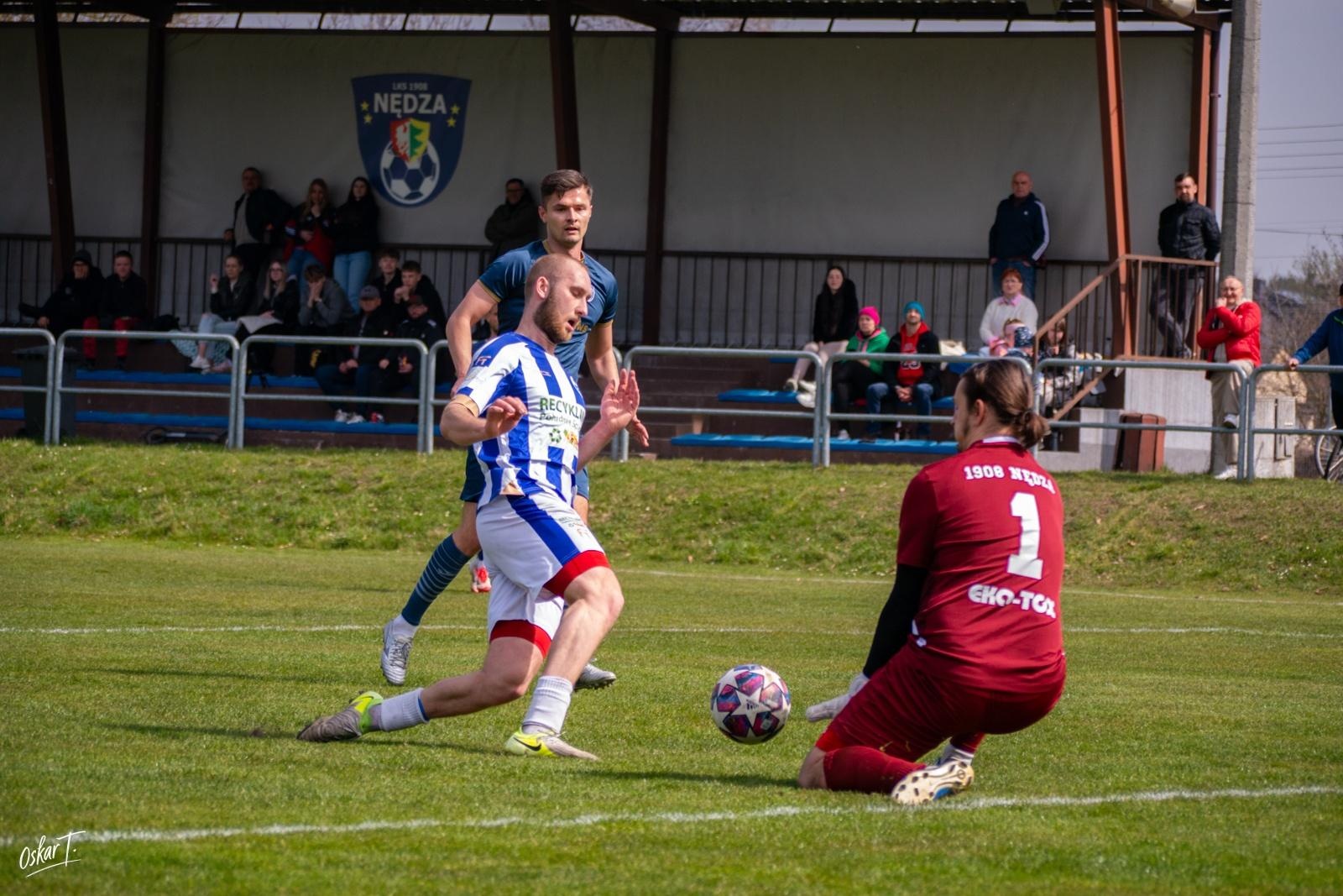 Zdjęcie w galerii na portalu naszraciborz.pl: Od nadziei do rozczarowania. Nędza przegrywa z Górnikiem Radlin [FOTO] wiadomości z regionu
