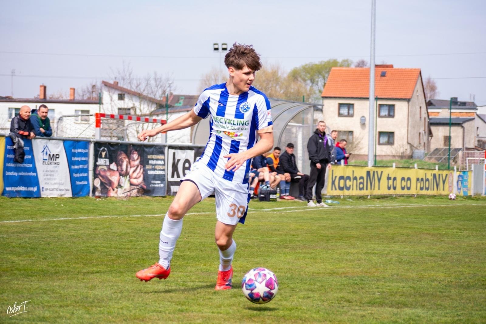 Zdjęcie w galerii na portalu naszraciborz.pl: Od nadziei do rozczarowania. Nędza przegrywa z Górnikiem Radlin [FOTO] wiadomości z regionu