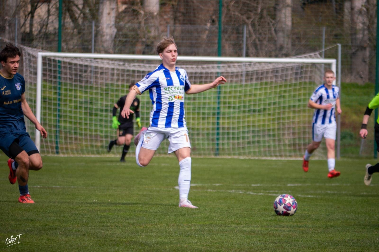 Zdjęcie w galerii na portalu naszraciborz.pl: Od nadziei do rozczarowania. Nędza przegrywa z Górnikiem Radlin [FOTO] wiadomości z regionu