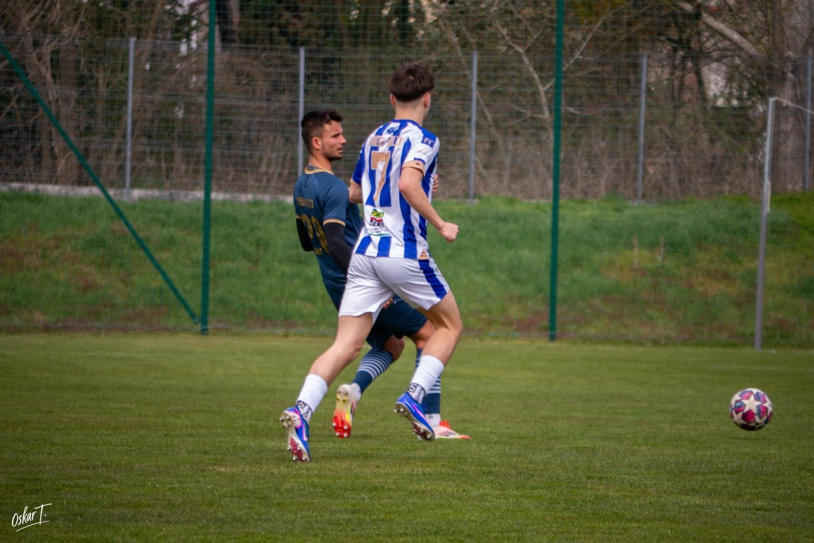 Zdjęcie w galerii na portalu naszraciborz.pl: Od nadziei do rozczarowania. Nędza przegrywa z Górnikiem Radlin [FOTO] wiadomości z regionu