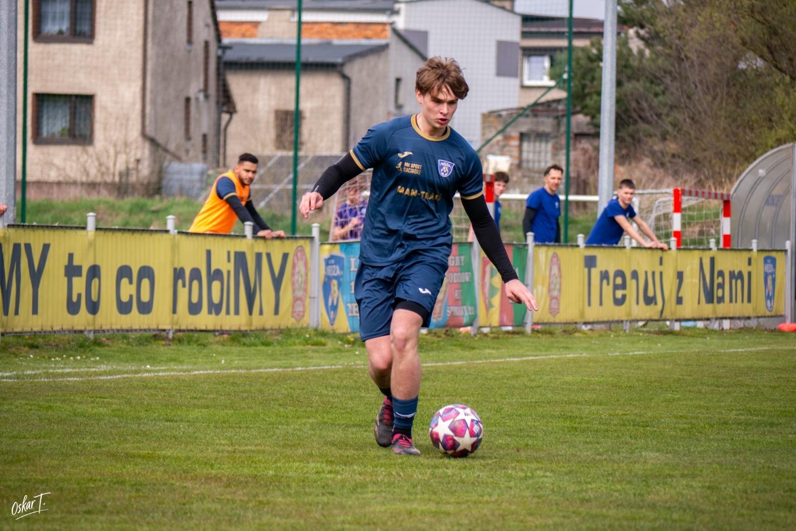 Zdjęcie w galerii na portalu naszraciborz.pl: Od nadziei do rozczarowania. Nędza przegrywa z Górnikiem Radlin [FOTO] wiadomości z regionu