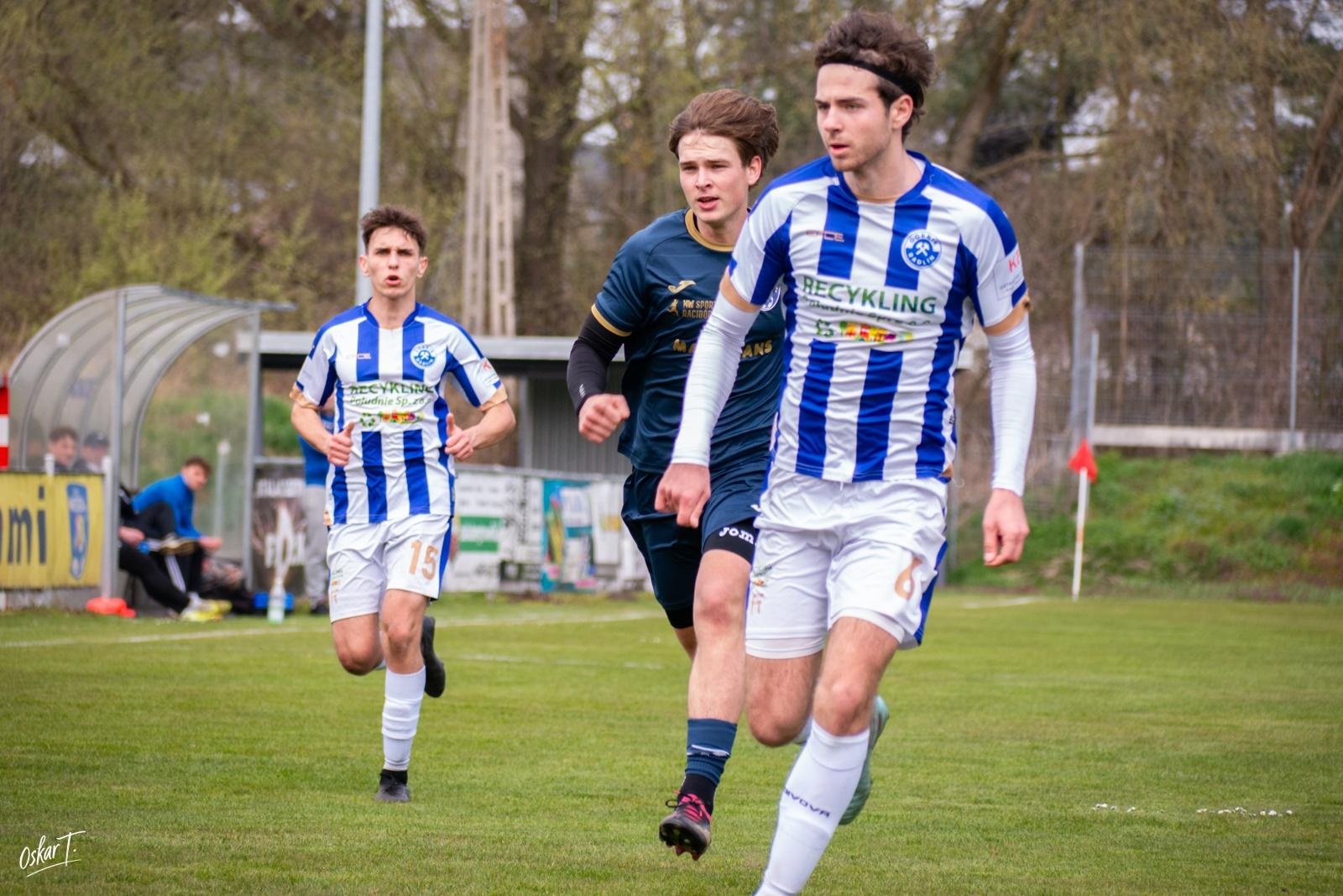 Zdjęcie w galerii na portalu naszraciborz.pl: Od nadziei do rozczarowania. Nędza przegrywa z Górnikiem Radlin [FOTO] wiadomości z regionu
