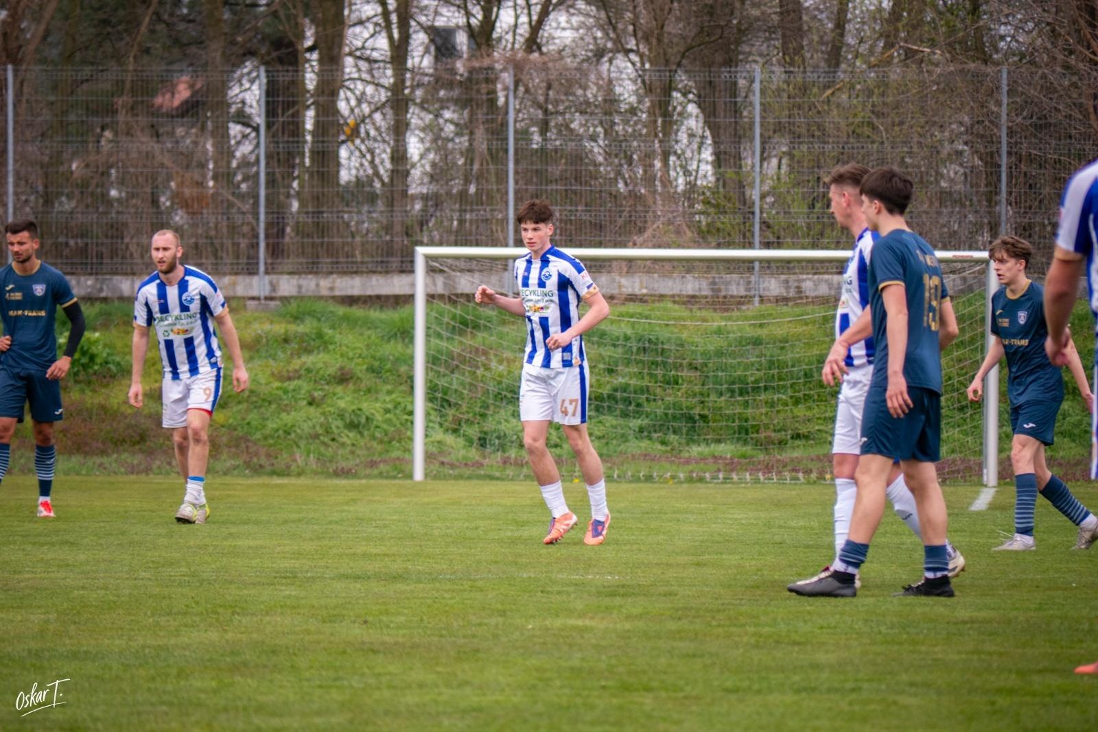 Zdjęcie w galerii na portalu naszraciborz.pl: Od nadziei do rozczarowania. Nędza przegrywa z Górnikiem Radlin [FOTO] wiadomości z regionu