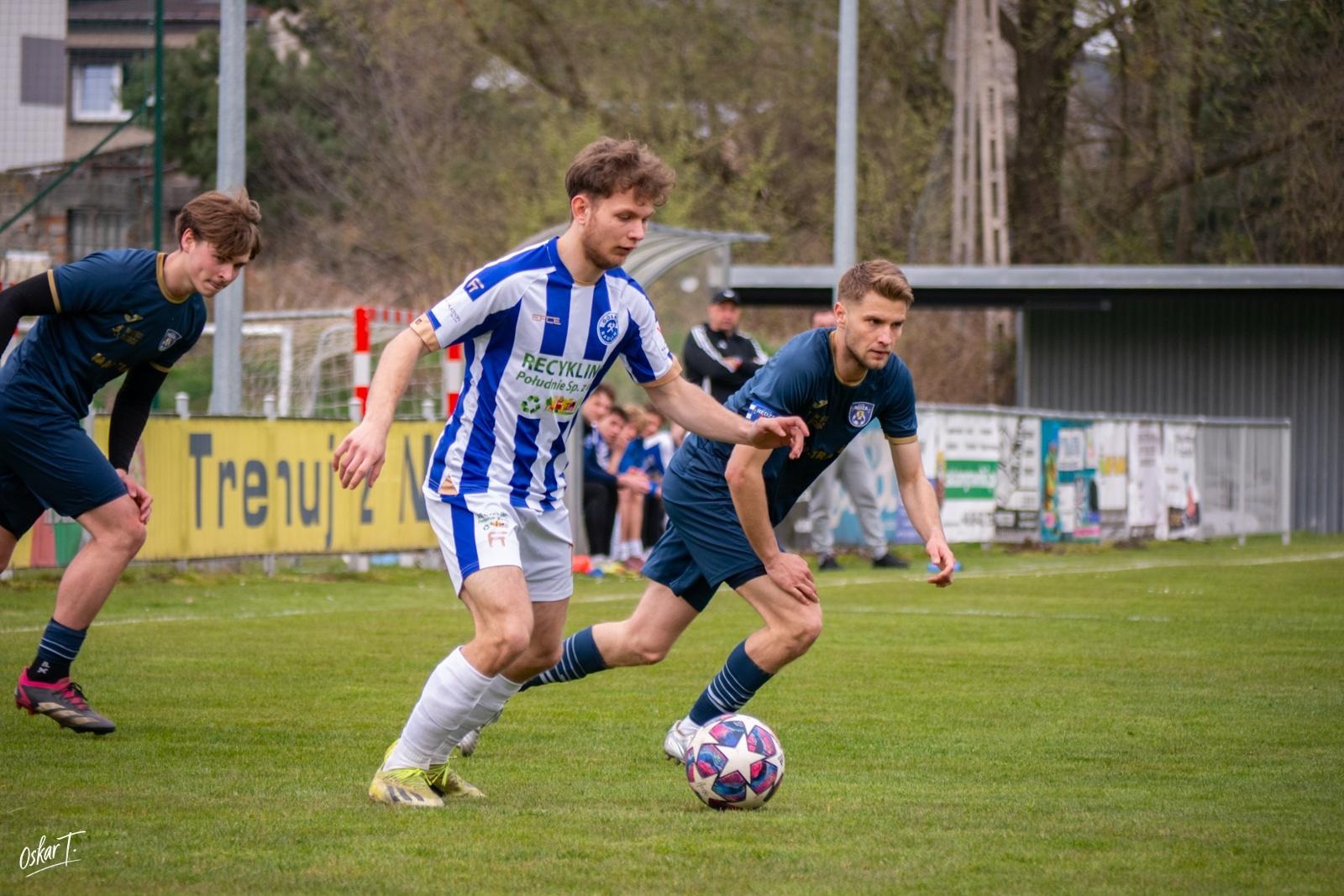 Zdjęcie w galerii na portalu naszraciborz.pl: Od nadziei do rozczarowania. Nędza przegrywa z Górnikiem Radlin [FOTO] wiadomości z regionu