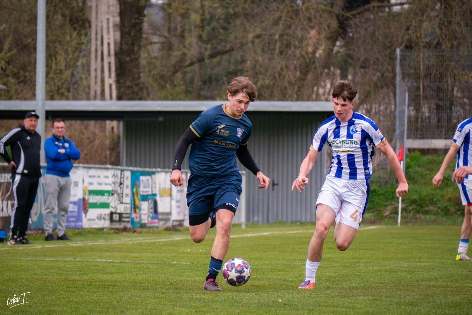 Zdjęcie w galerii na portalu naszraciborz.pl: Od nadziei do rozczarowania. Nędza przegrywa z Górnikiem Radlin [FOTO] wiadomości z regionu