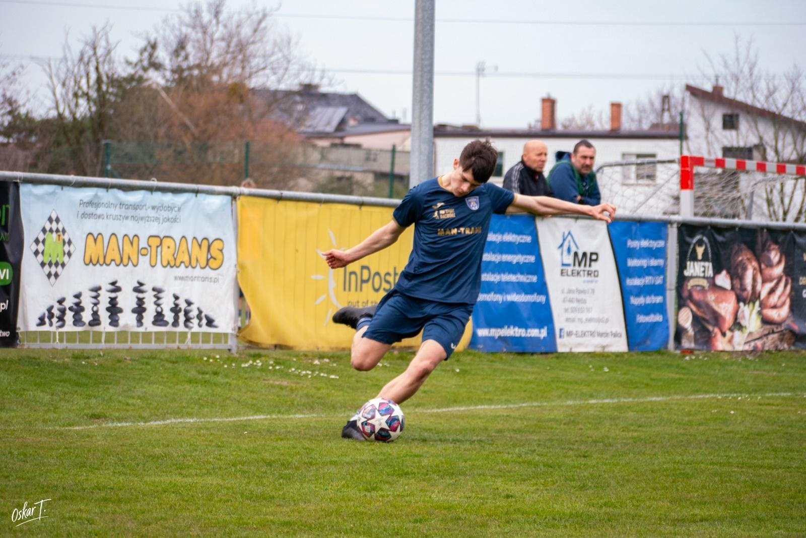 Zdjęcie w galerii na portalu naszraciborz.pl: Od nadziei do rozczarowania. Nędza przegrywa z Górnikiem Radlin [FOTO] wiadomości z regionu