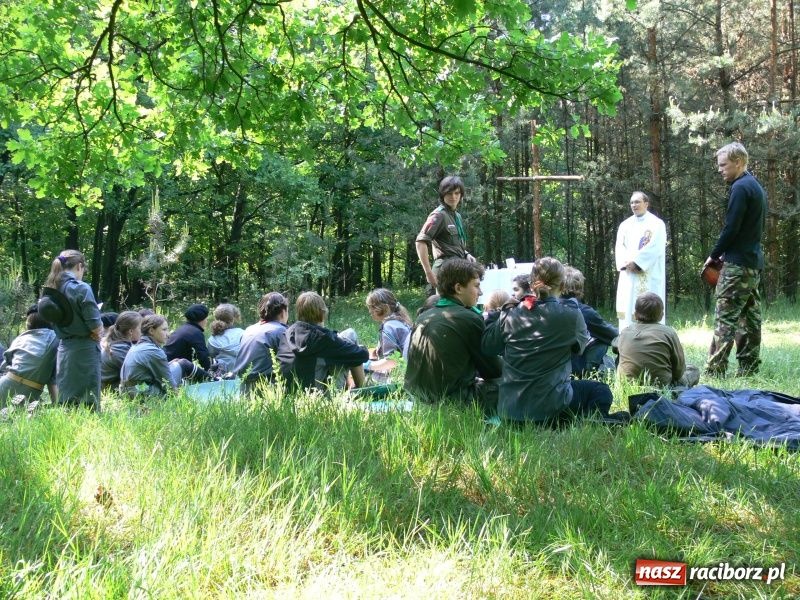 Zdjęcie w galerii na portalu naszraciborz.pl: Biwak w szymocickim lesie wiadomości z regionu