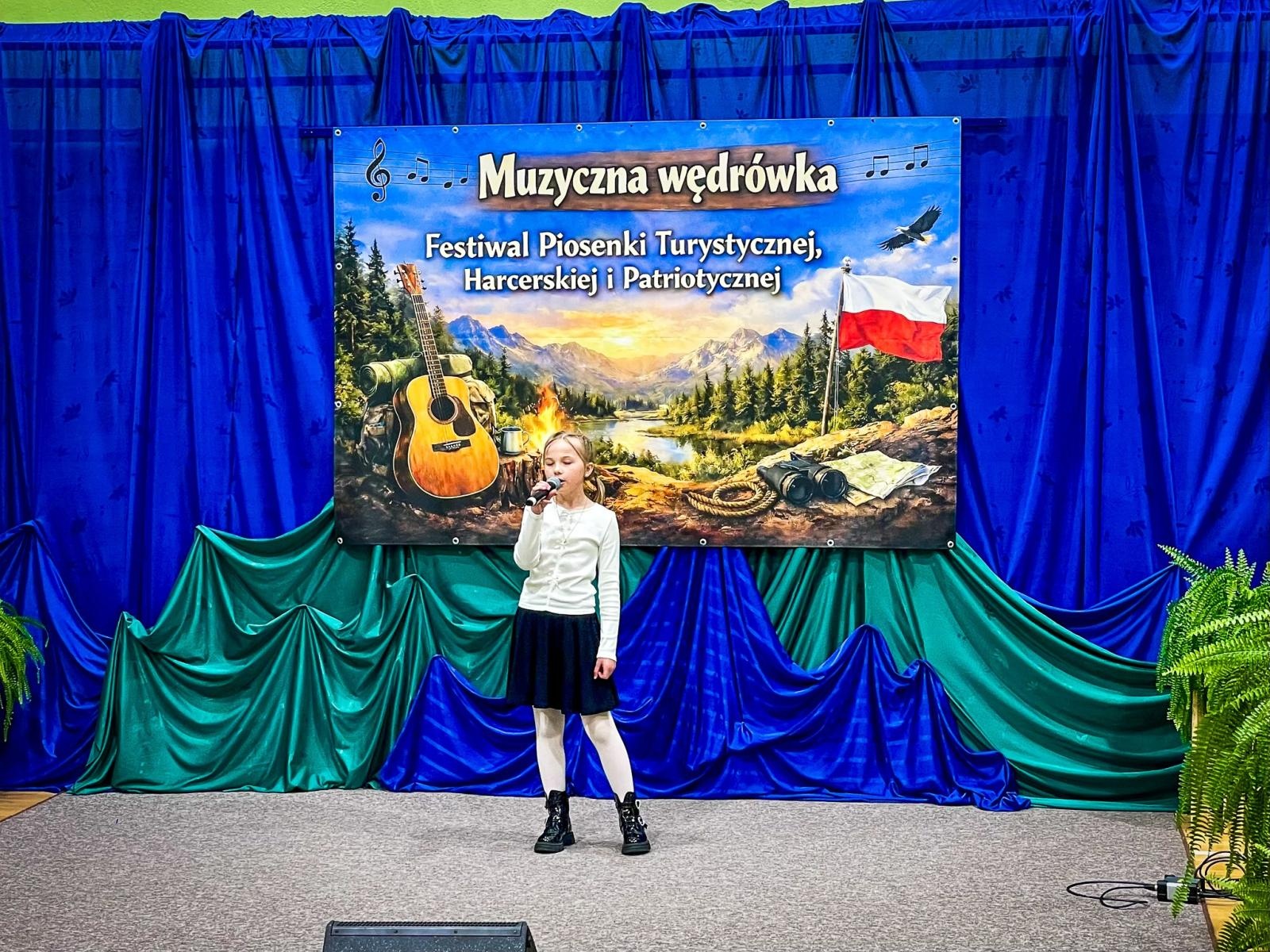 Zdjęcie w galerii na portalu naszraciborz.pl: Muzyczna wędrówka w Krzanowicach. Za nami siódma edycja festiwalu piosenki wiadomości z regionu